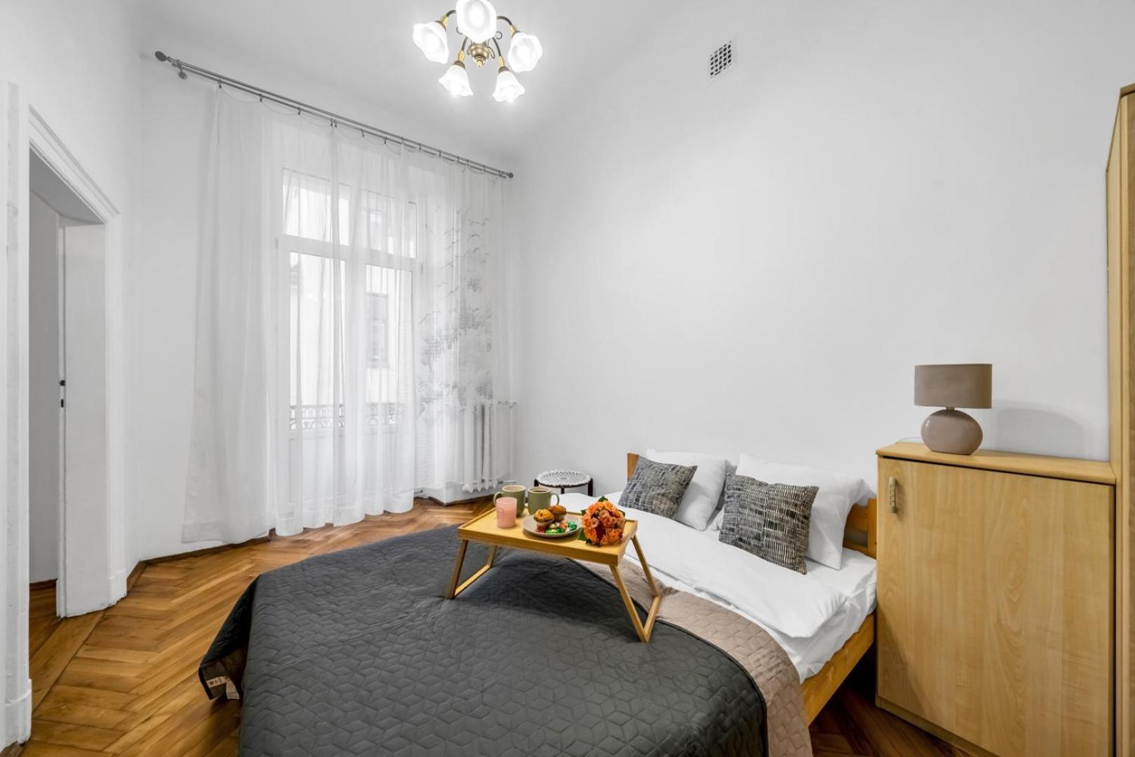 Apartment Polna - Balcony, Workspace, Location - By Rentujemy *