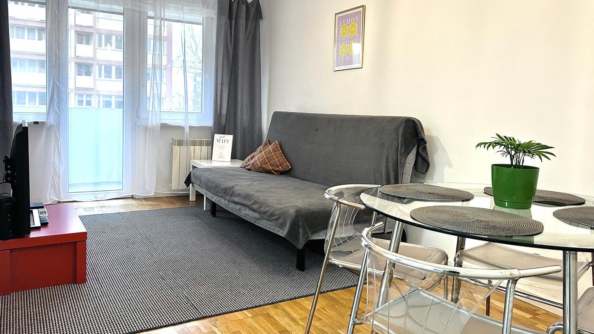 D&a Solec Apartment