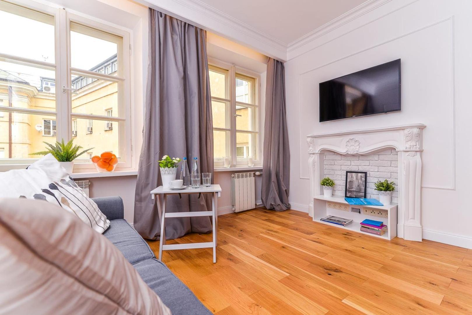 Two Bedroom In With Space For Remote Work By Rent Like
