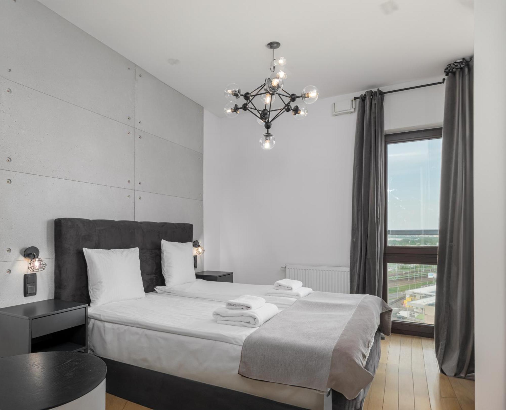 13th Floor Arkadia By Nyx *