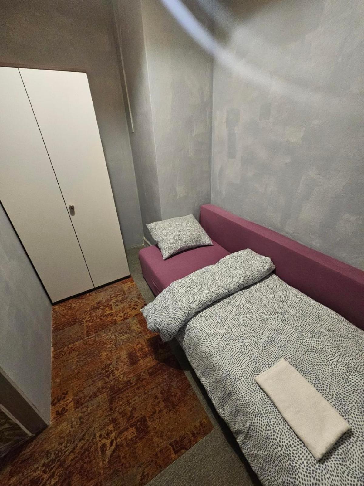 Przy Metro Wierzbno Hostel Warsaw