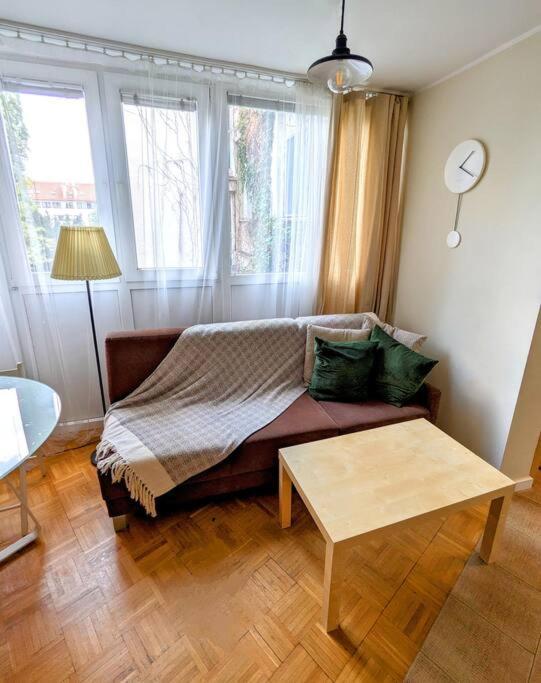 Stylish 3-rm - Old Town Apartment *
