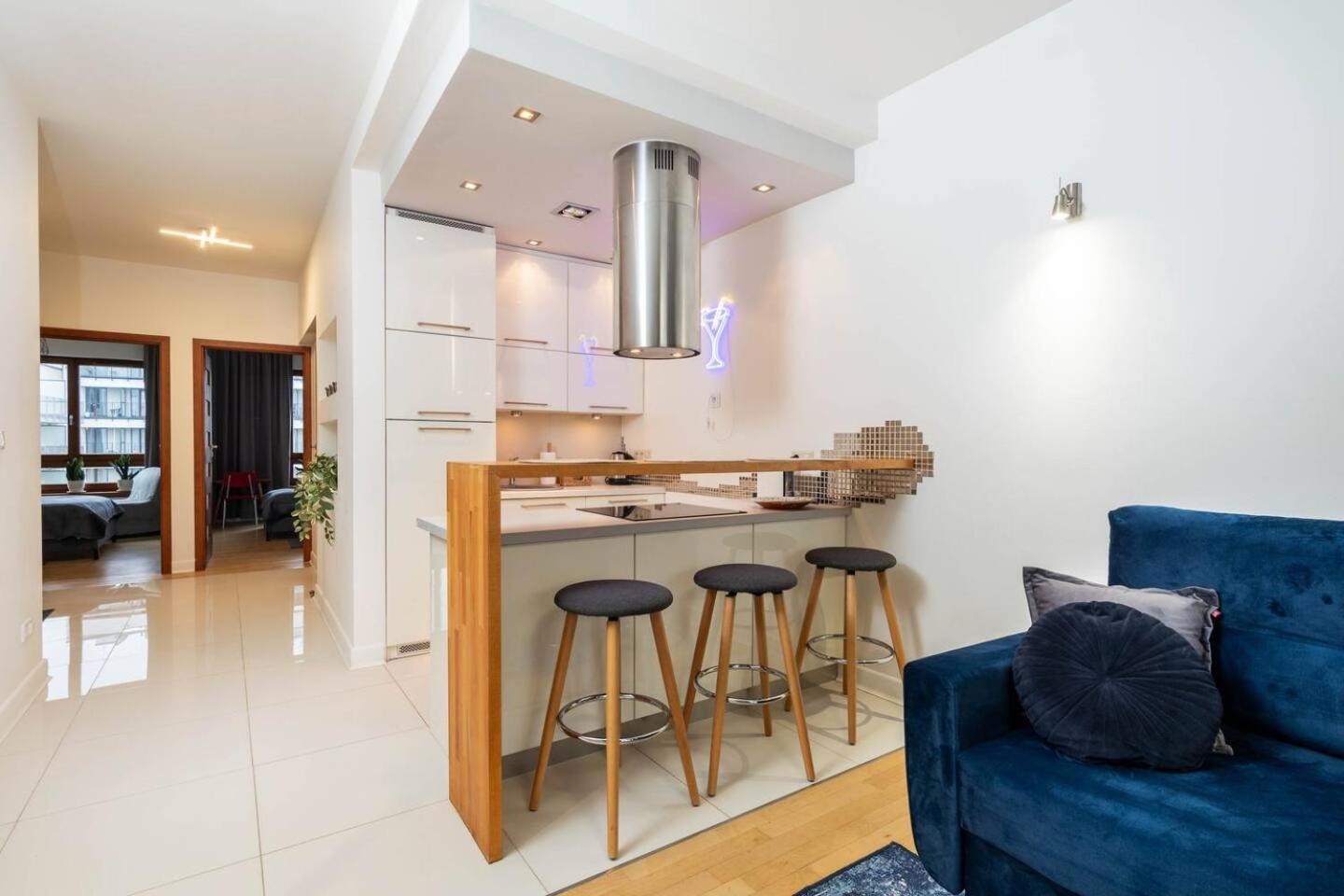 Urban Blue 2 Bedroom Wola Apartment Warsaw