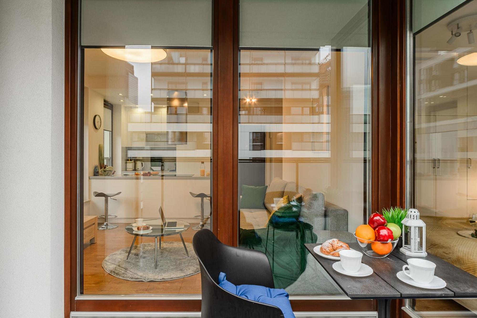 Luxury Mennica With Parking Apartment