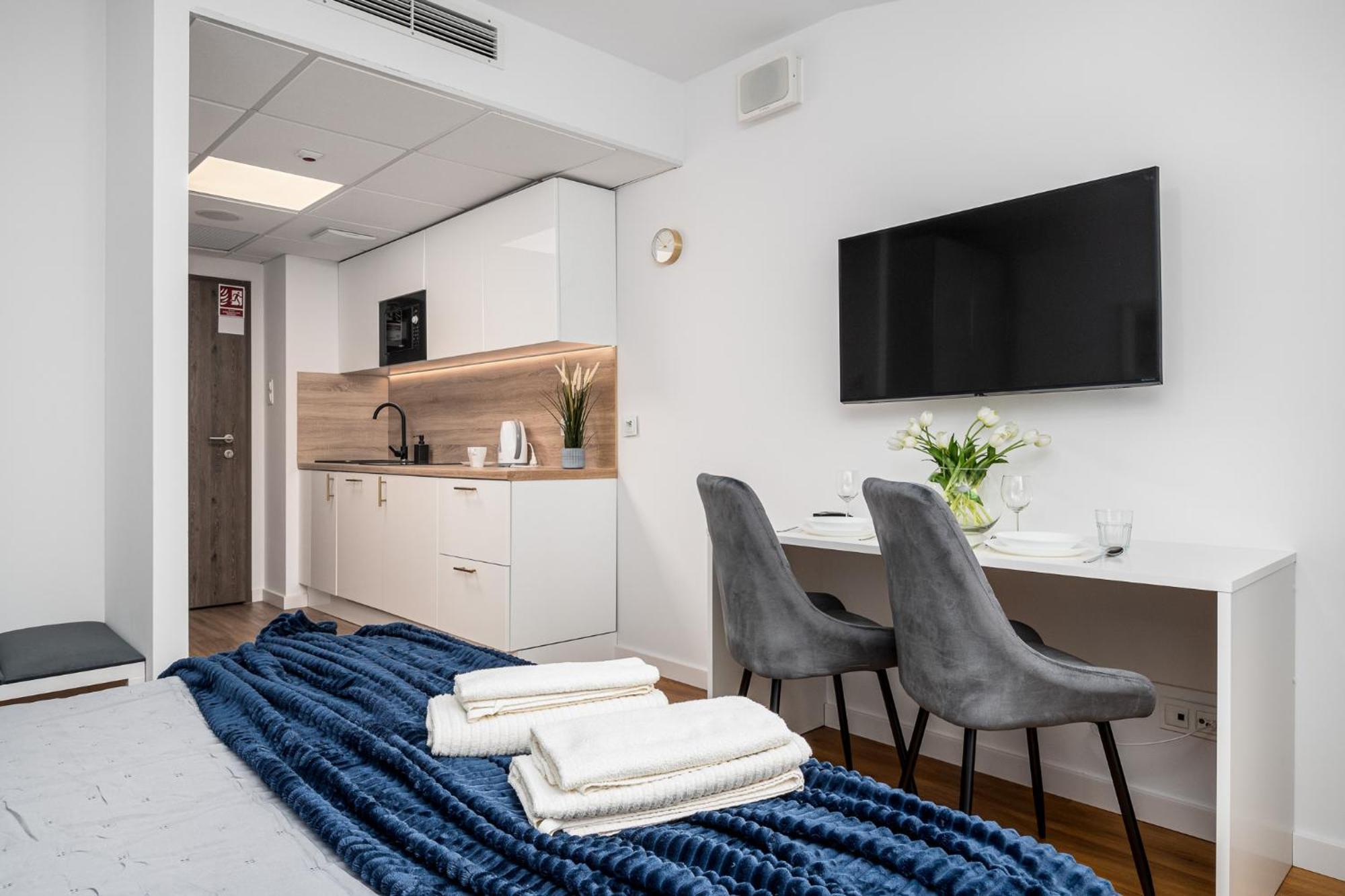 Apartment Pileckiego 59 Free Parking By Perfect *