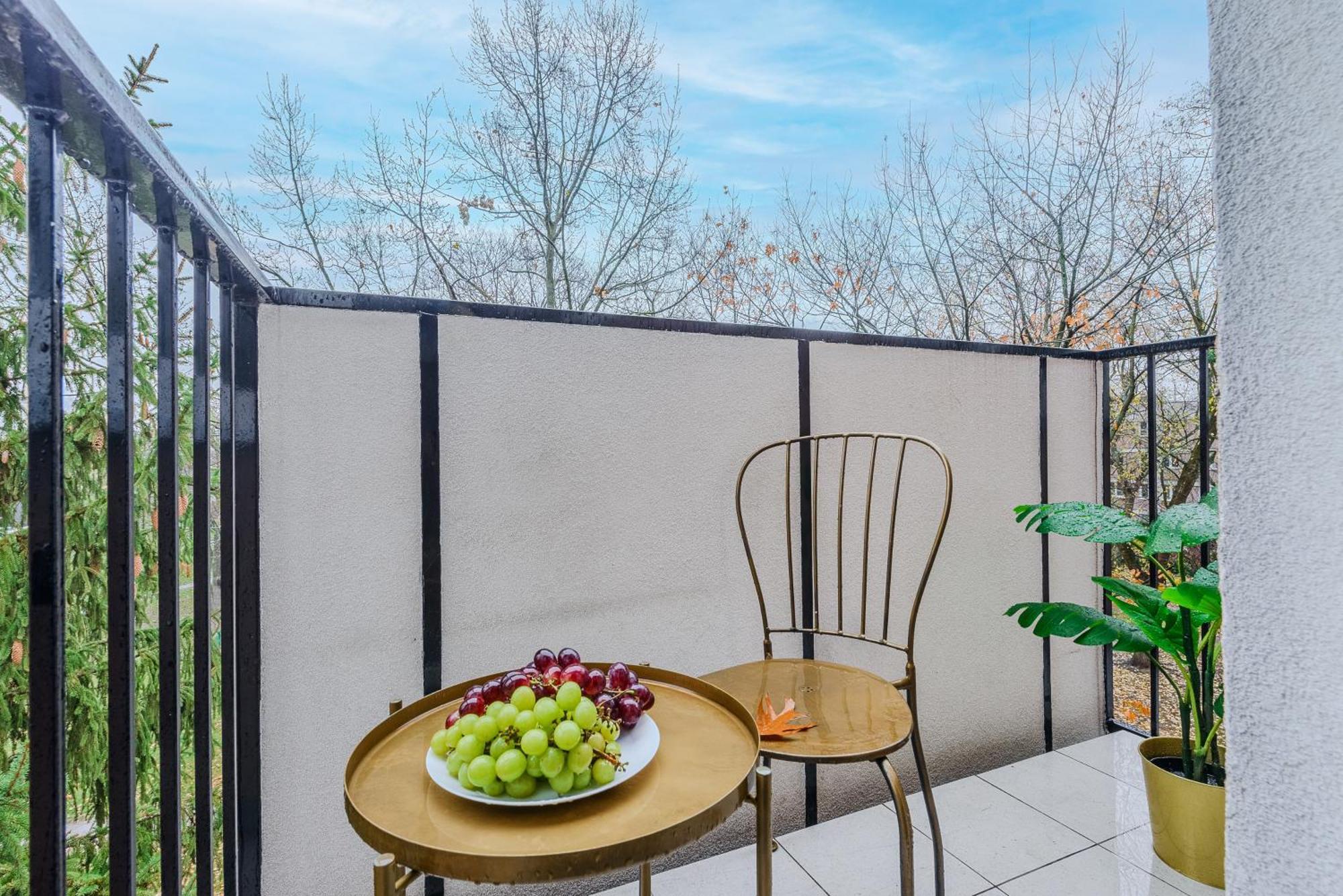 Apartment Lumina Spacious In *