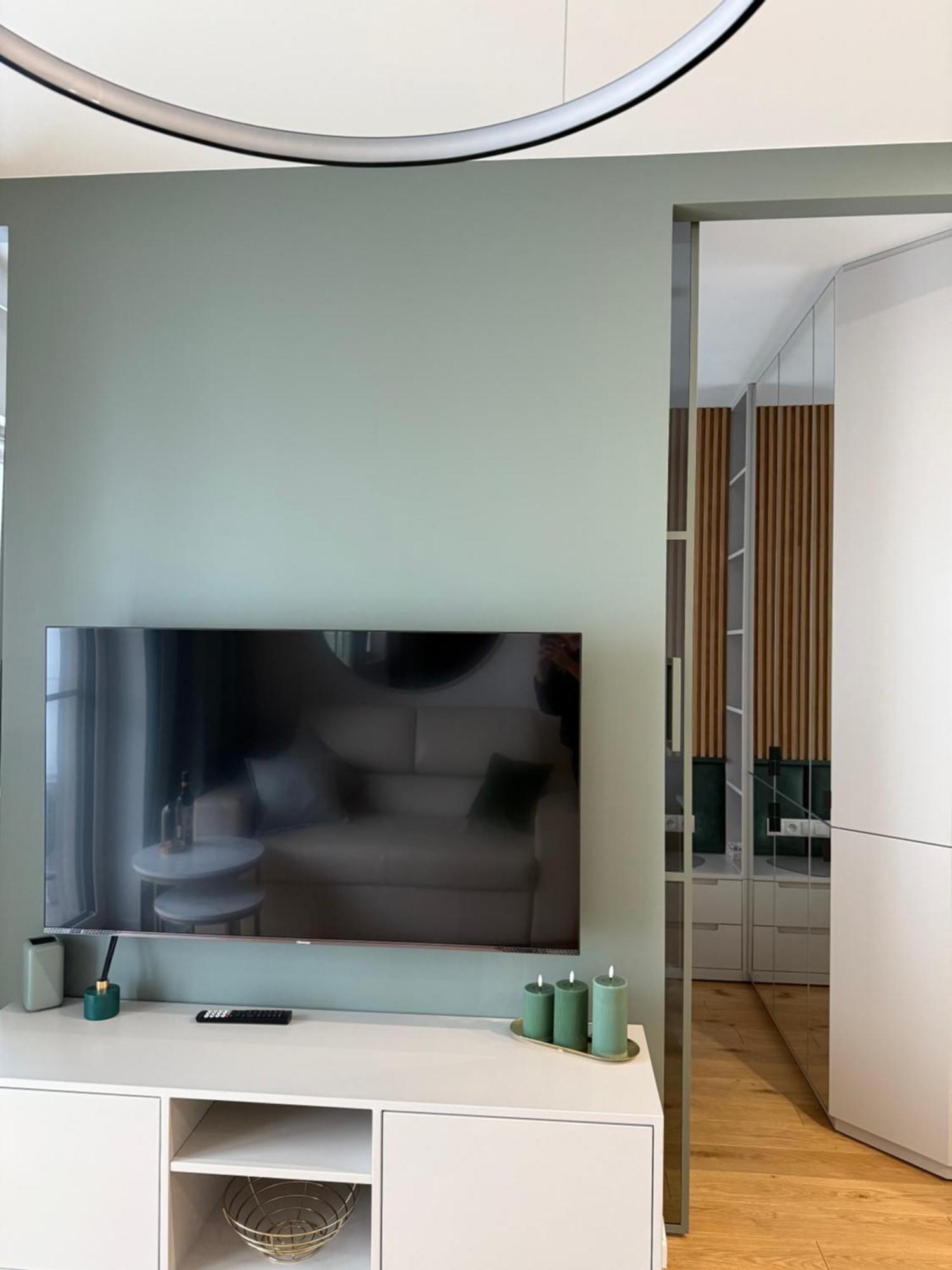 Luxury Modern Apartment,quiet Place Near To The Airport *