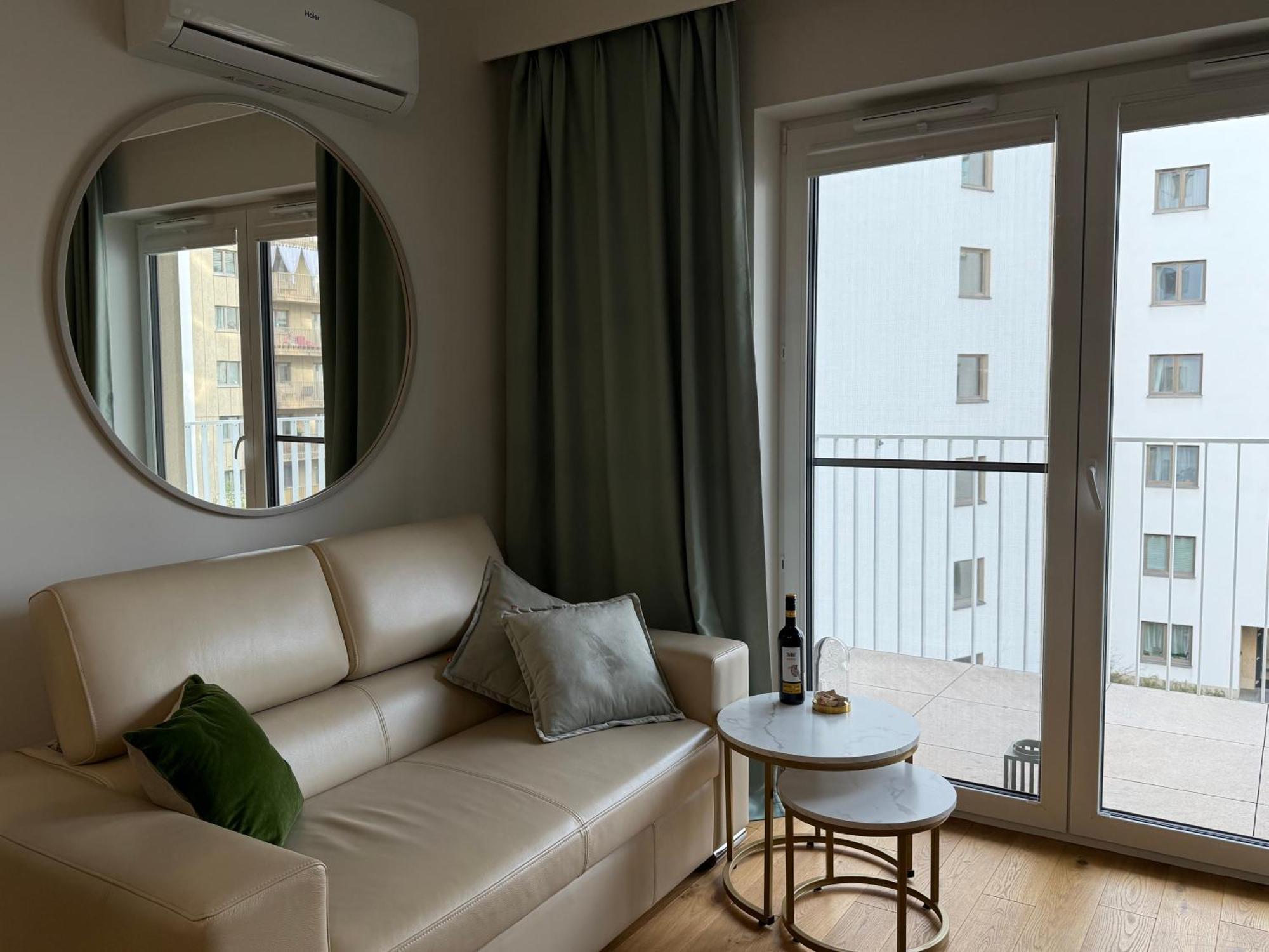 Apartamento Luxury Modern Apartment,quiet Place Near To The Airport