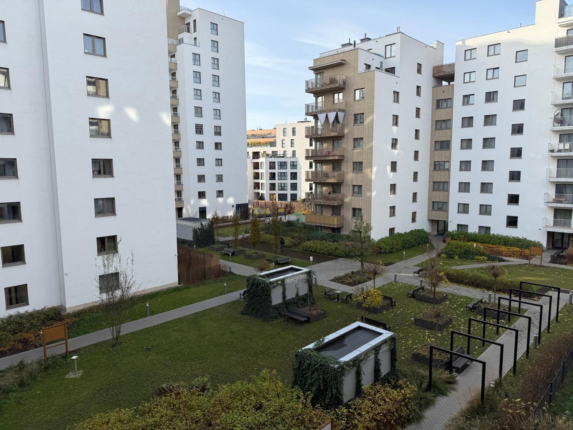 Luxury Modern Apartment,quiet Place Near To The Airport * Varsóvia