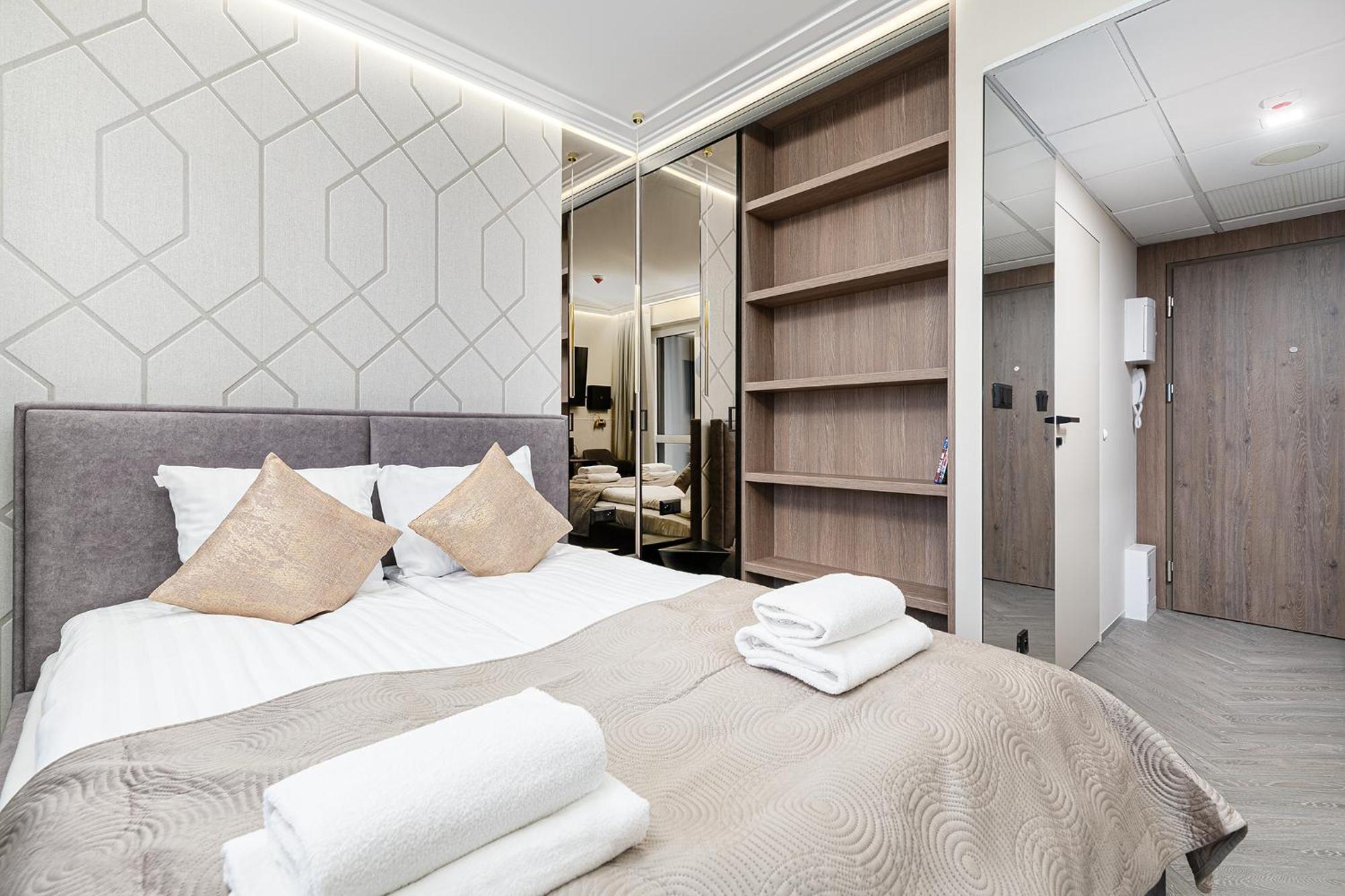 Rentplanet - Pileckiego Warsaw