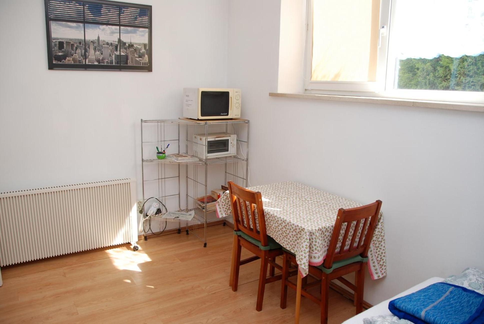 Quiet Separate In On Outskirts Near Forest Apartament *
