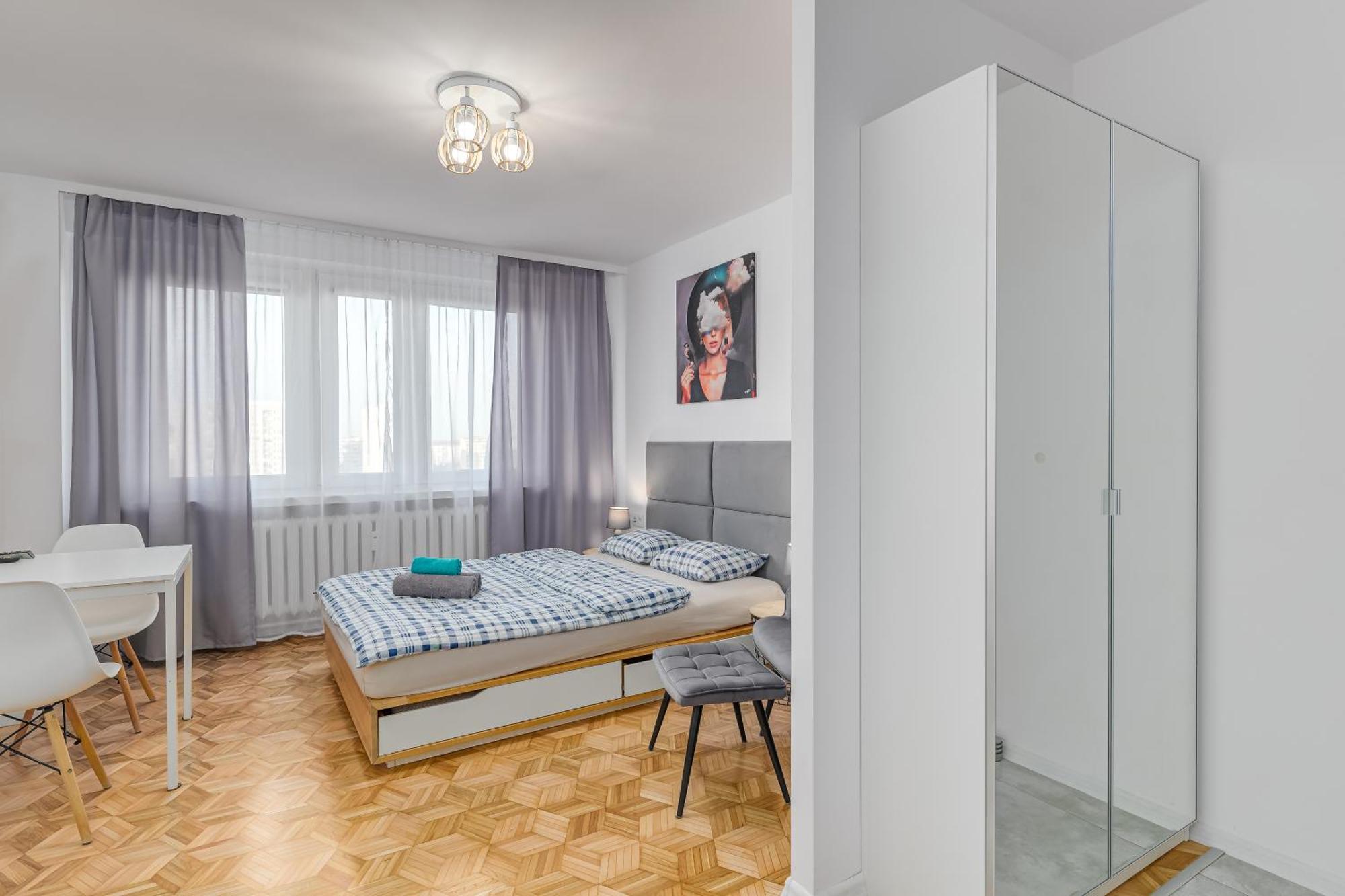 Andersena 190 A - 12 Pietro - 10 Min Cmkp - 5 Min Metro - 15 Min Centrum Apartment *
