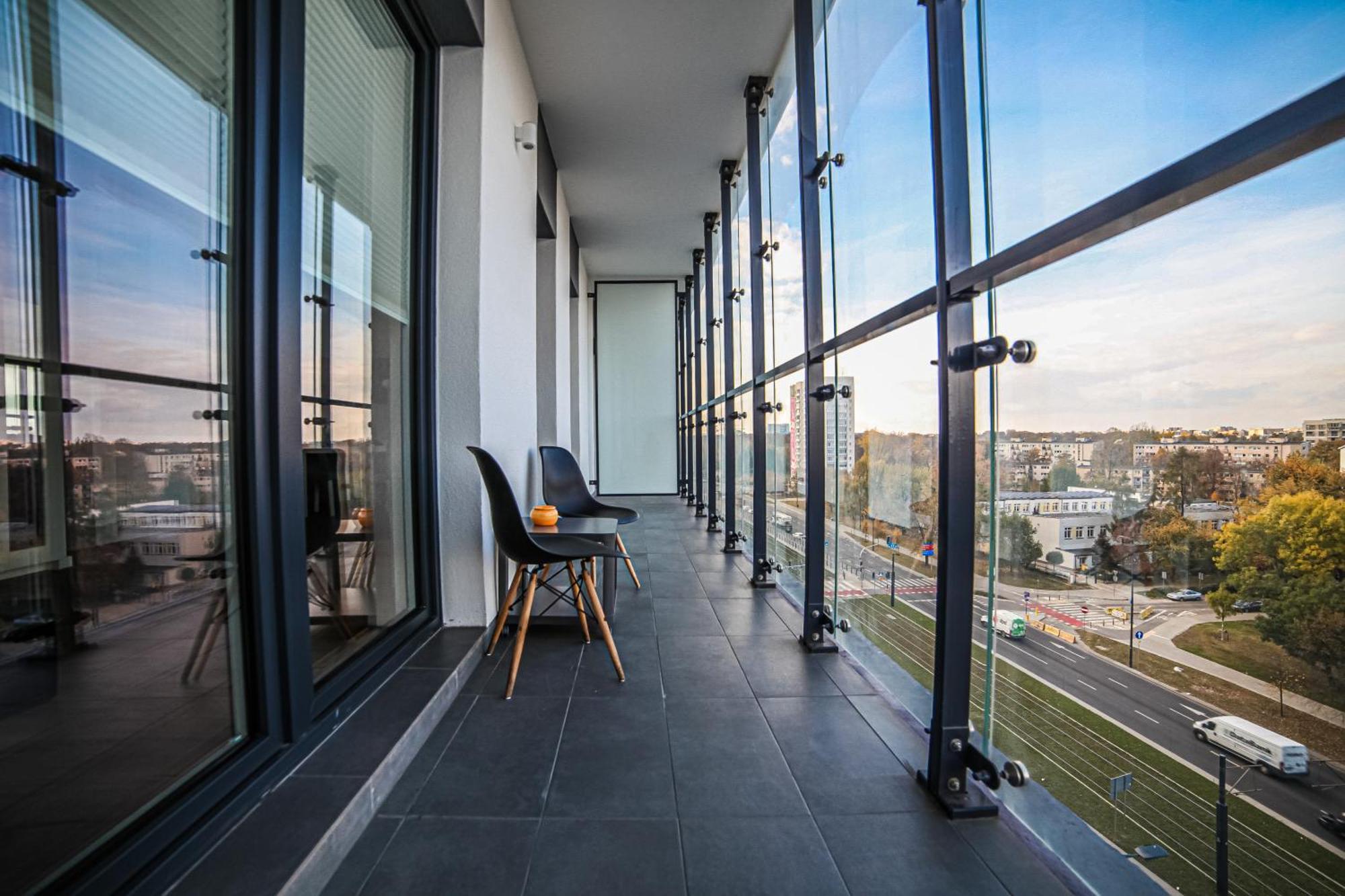 Big City Life - Bliska Wola Tower A Apartment Warschau