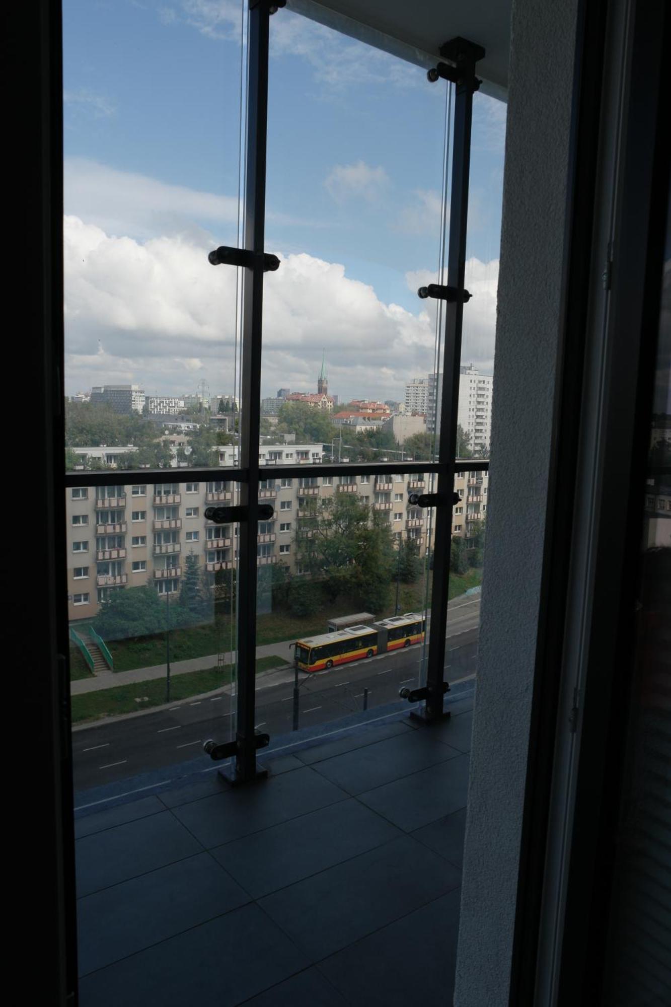 Big City Life - Bliska Wola Tower A * Warschau