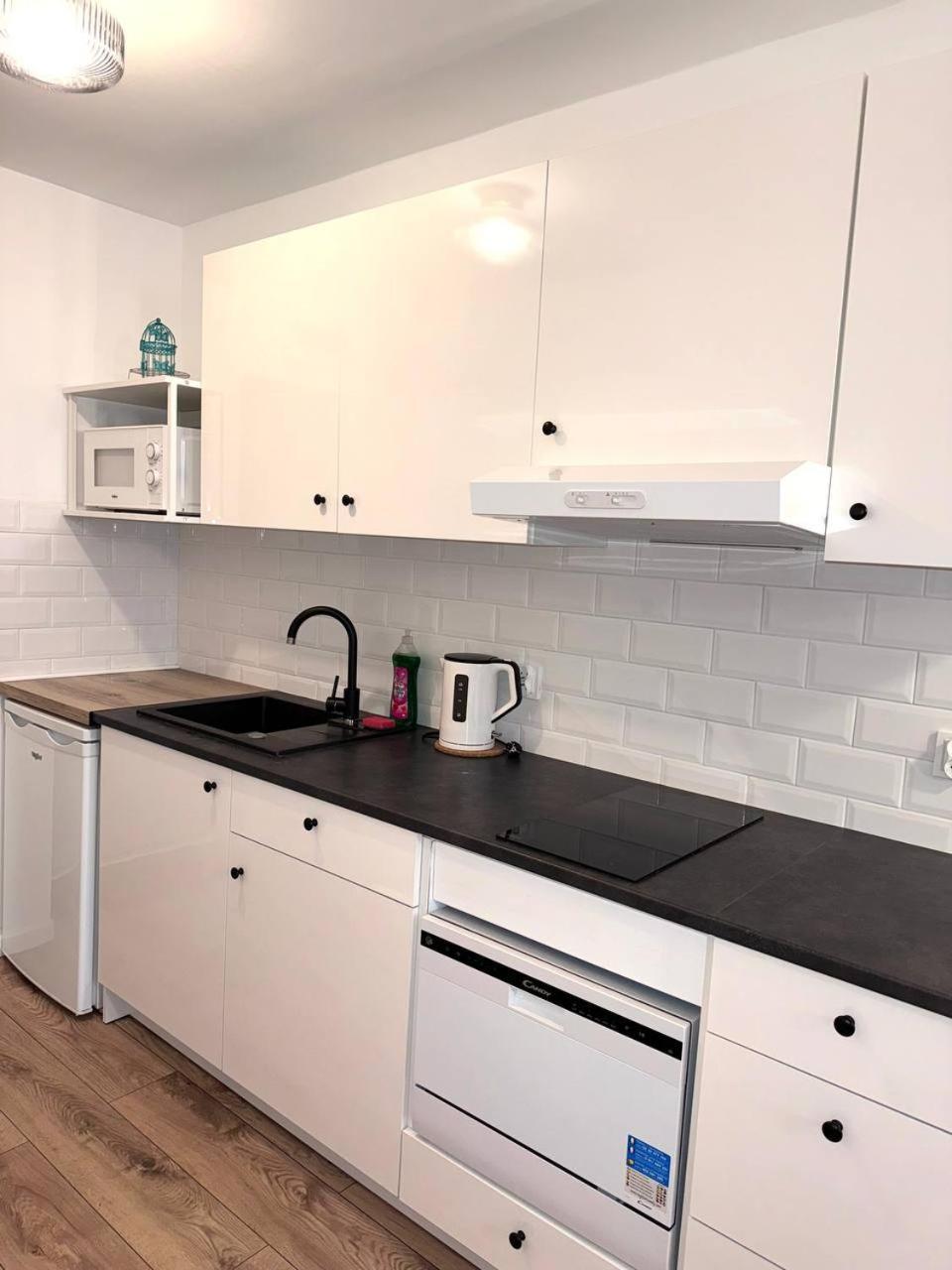 In The Center - Prime Location Apartment