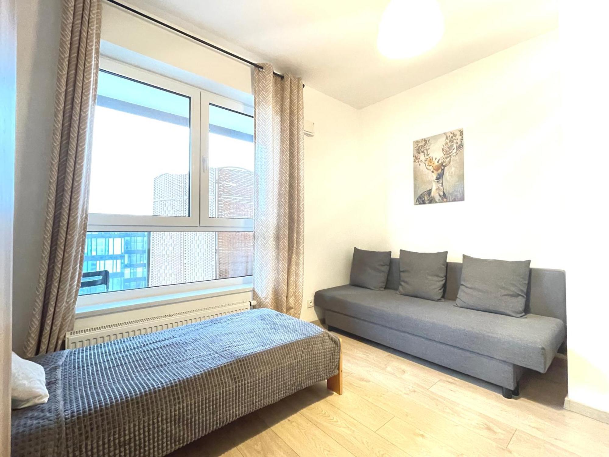 Apartament Superior Komputerowa, 4 Rooms, 3 Bedrooms, Airport-city Train, Metro! 24h Reception! *