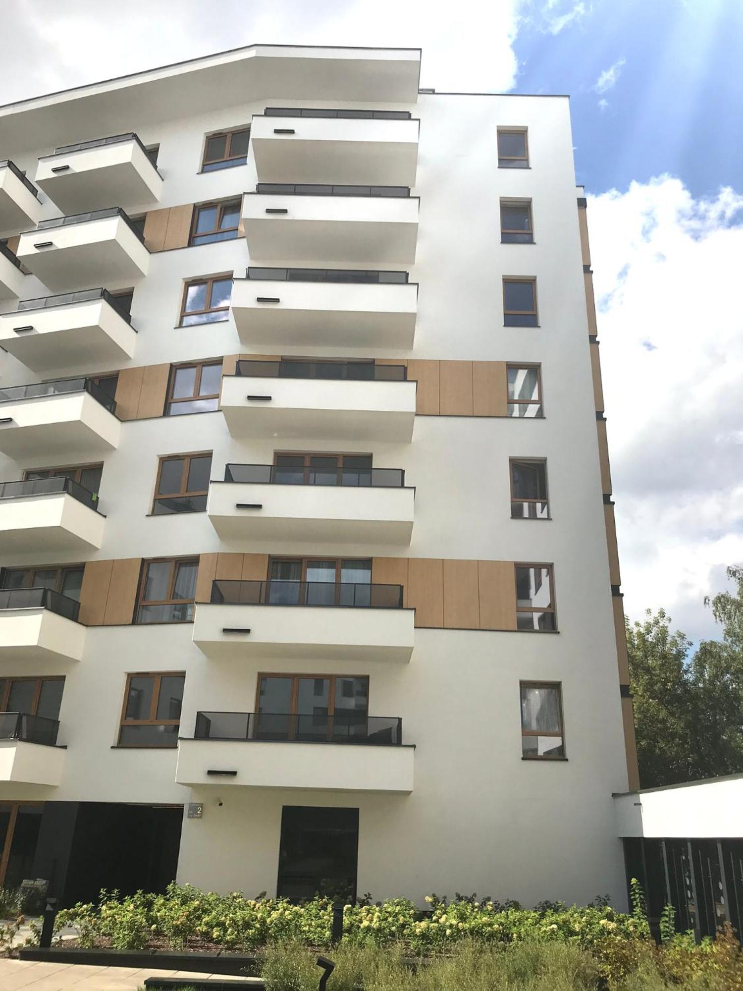 Superior Komputerowa, 4 Rooms, 3 Bedrooms, Airport-city Train, Metro! 24h Reception! Apartament