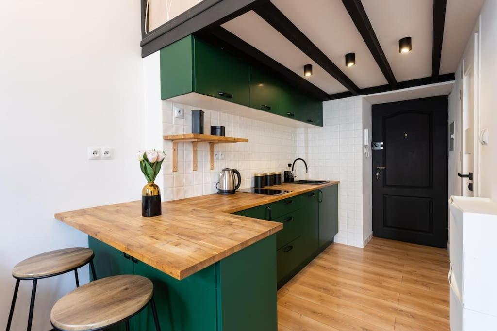 Apartment Close-central - Great Location - Stylish Loft - Zlota Street *