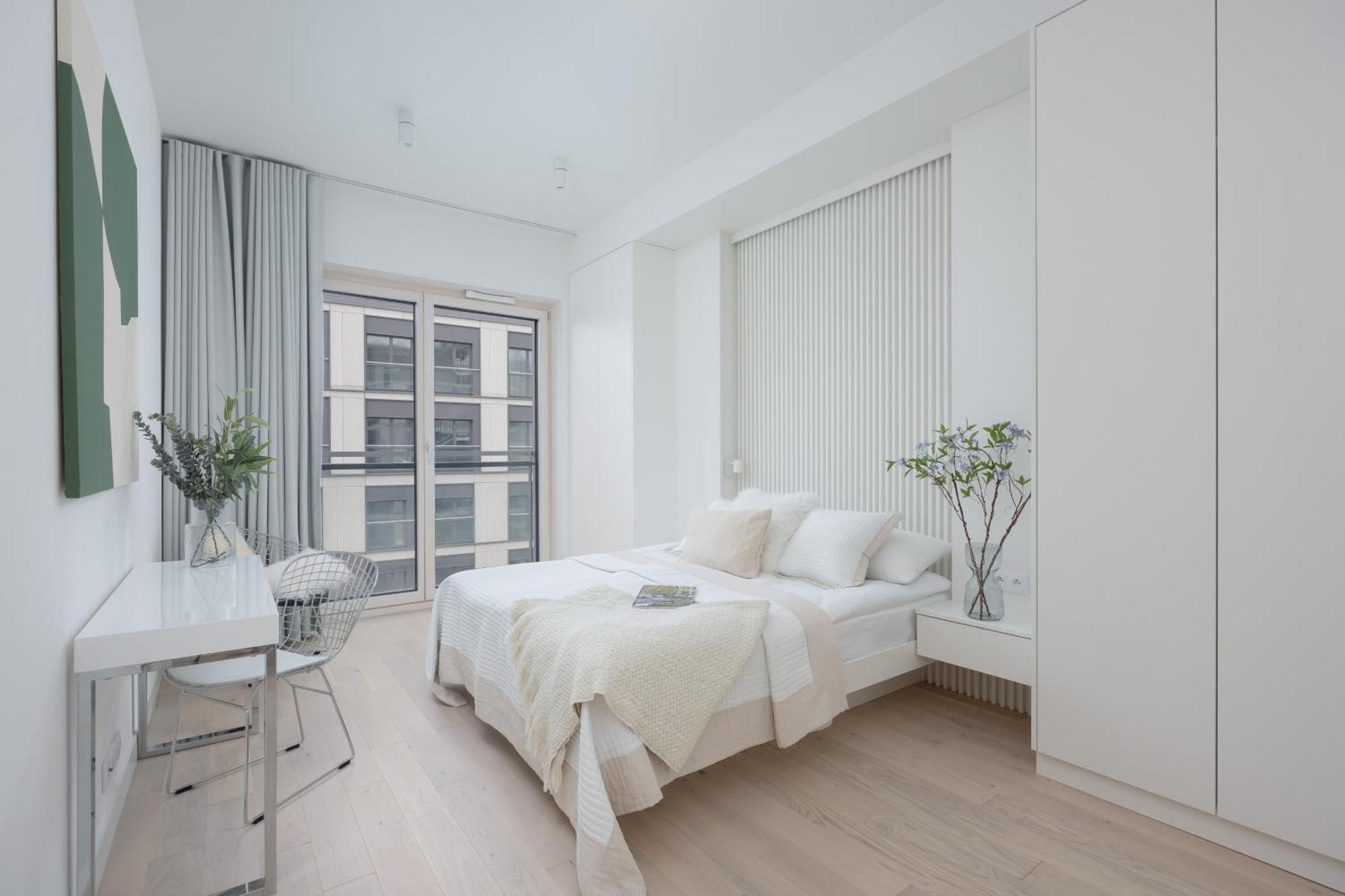 Căn hộ Mennica Luxury By Renters Prestige