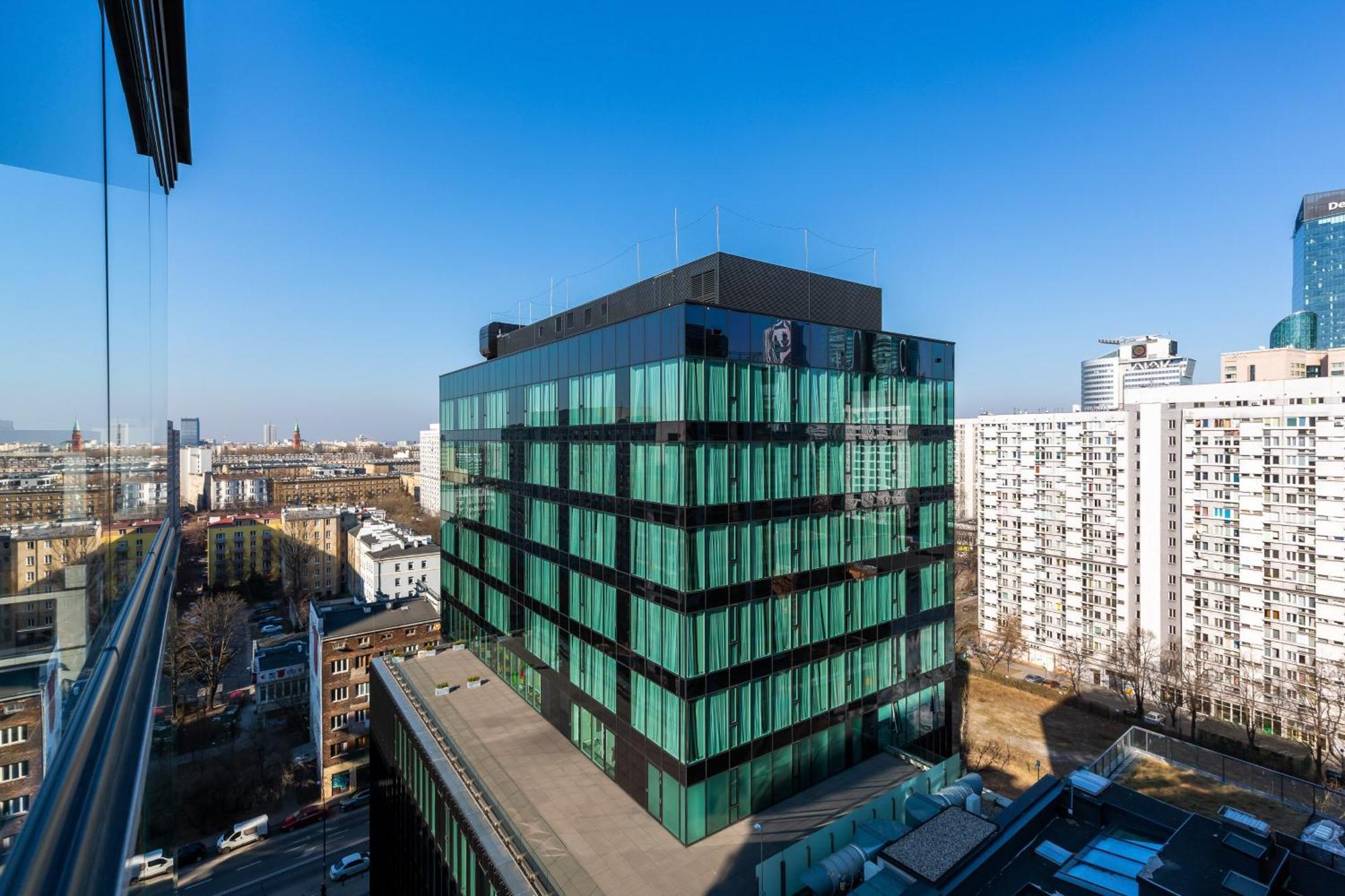 Mennica Luxury By Renters Prestige *