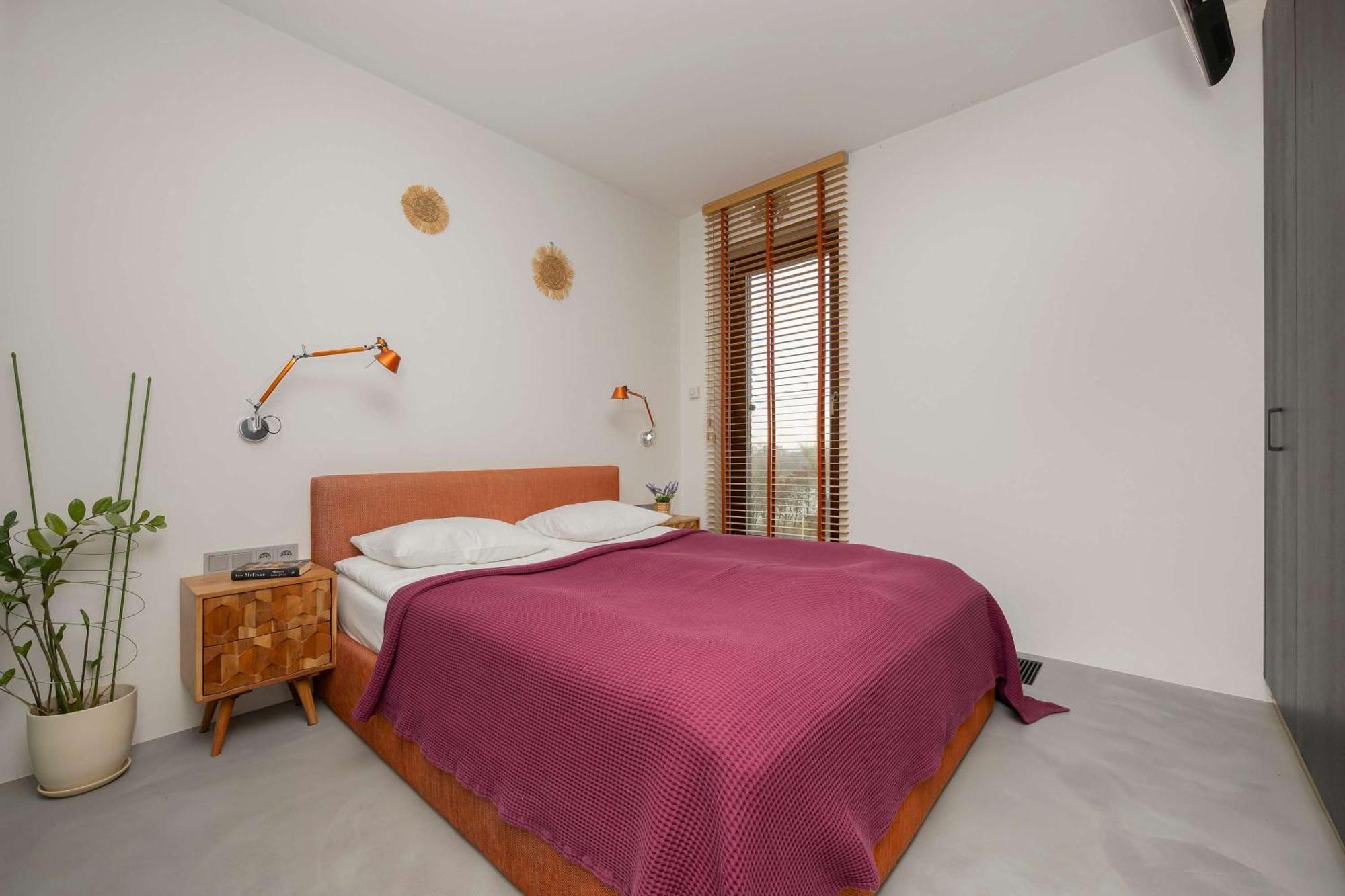 Air Conditioned In Close To The River With Parking And Desk By Renters * Varsóvia