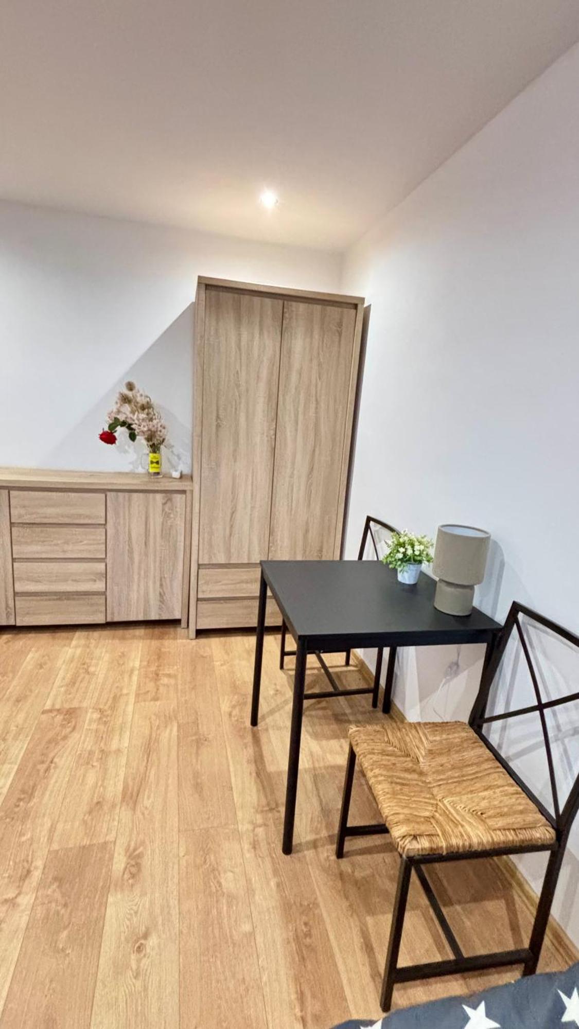 Homestay In - K3 Warsaw