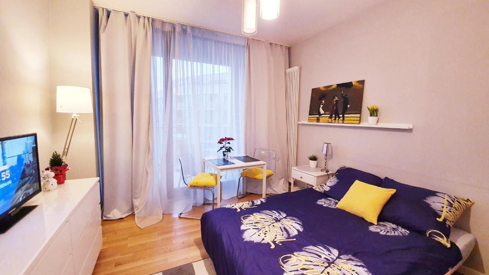 Homecomfort Adonis Apartment