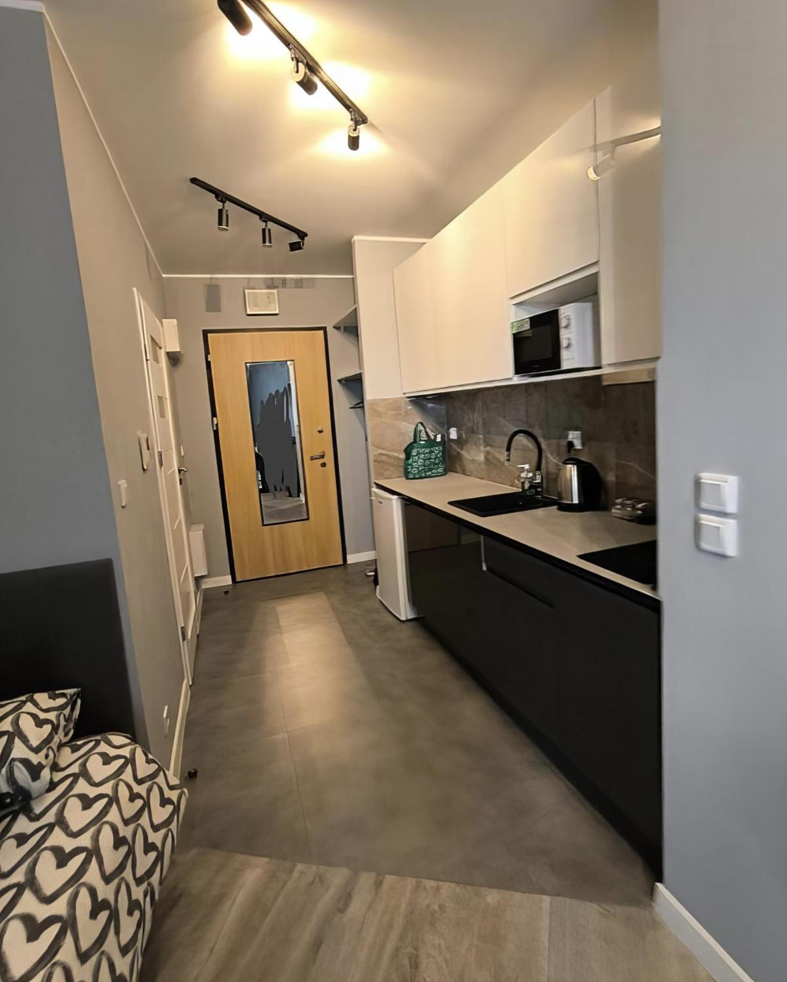 77 Wiktoryn Studio * Warsaw
