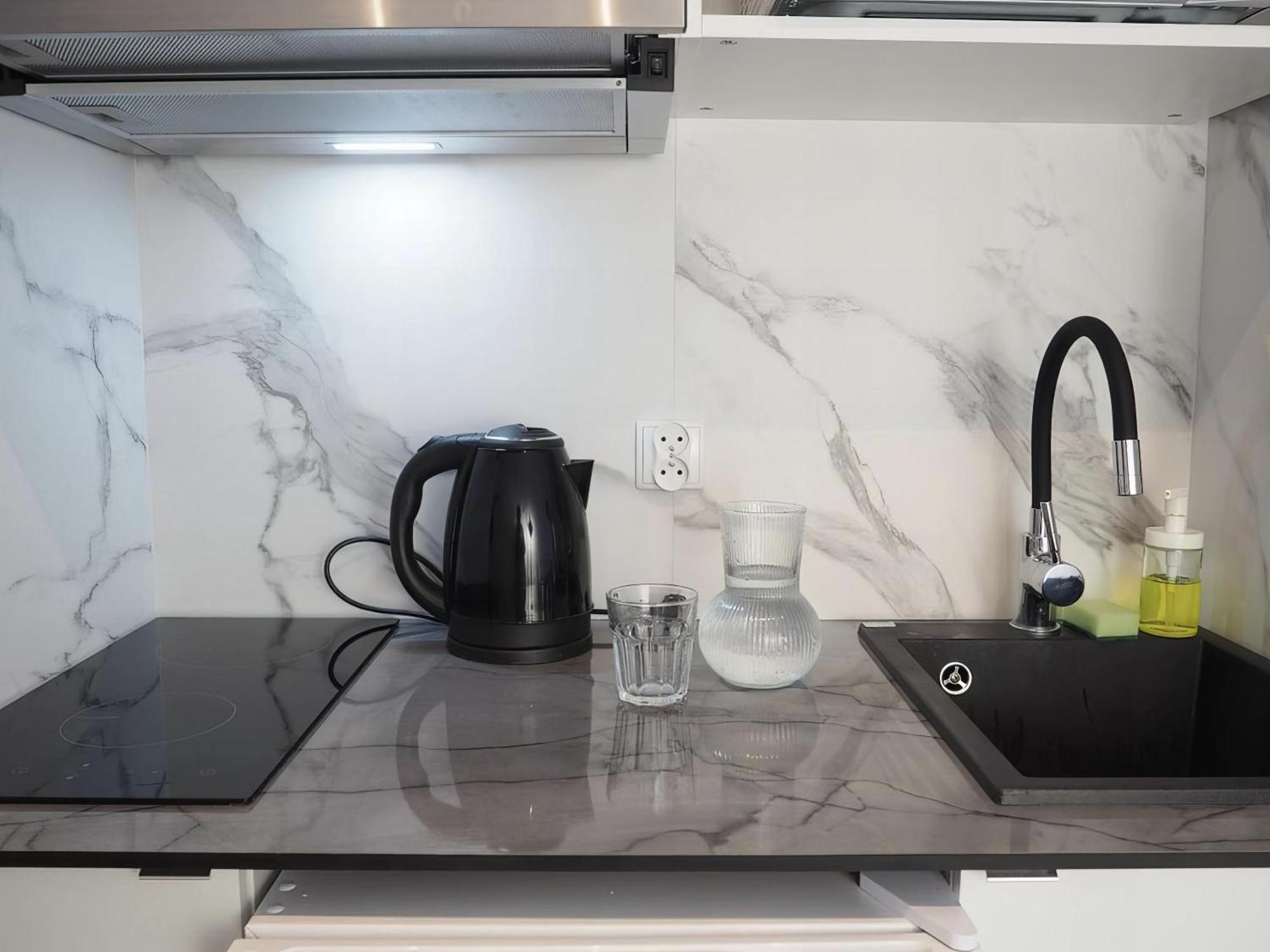 77 Wiktoryn Studio Apartment