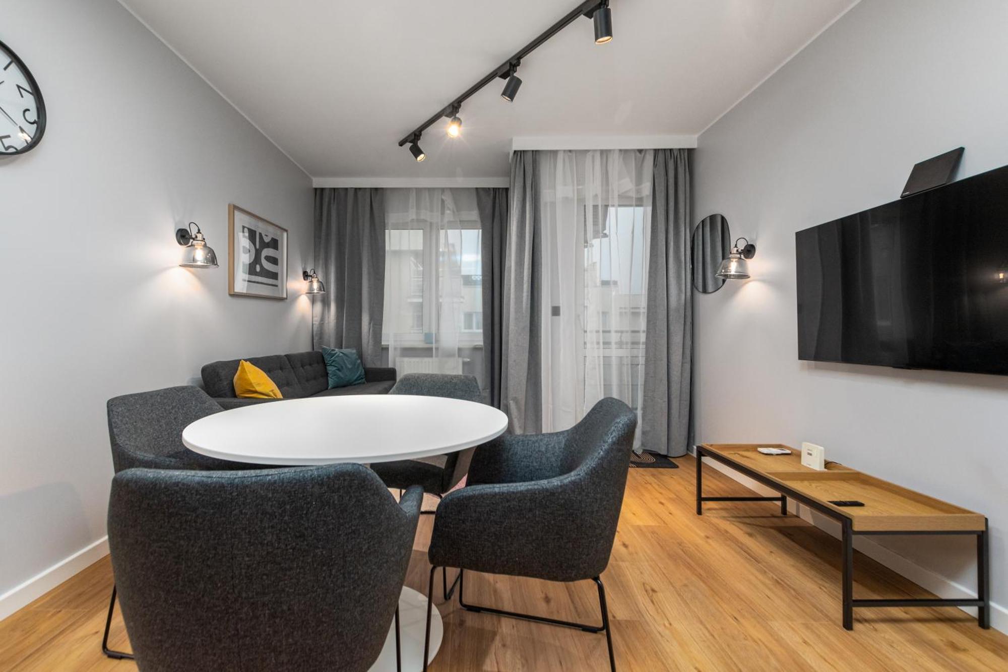 Apartamento Zadumana 3/5 By Homeprime Varsóvia