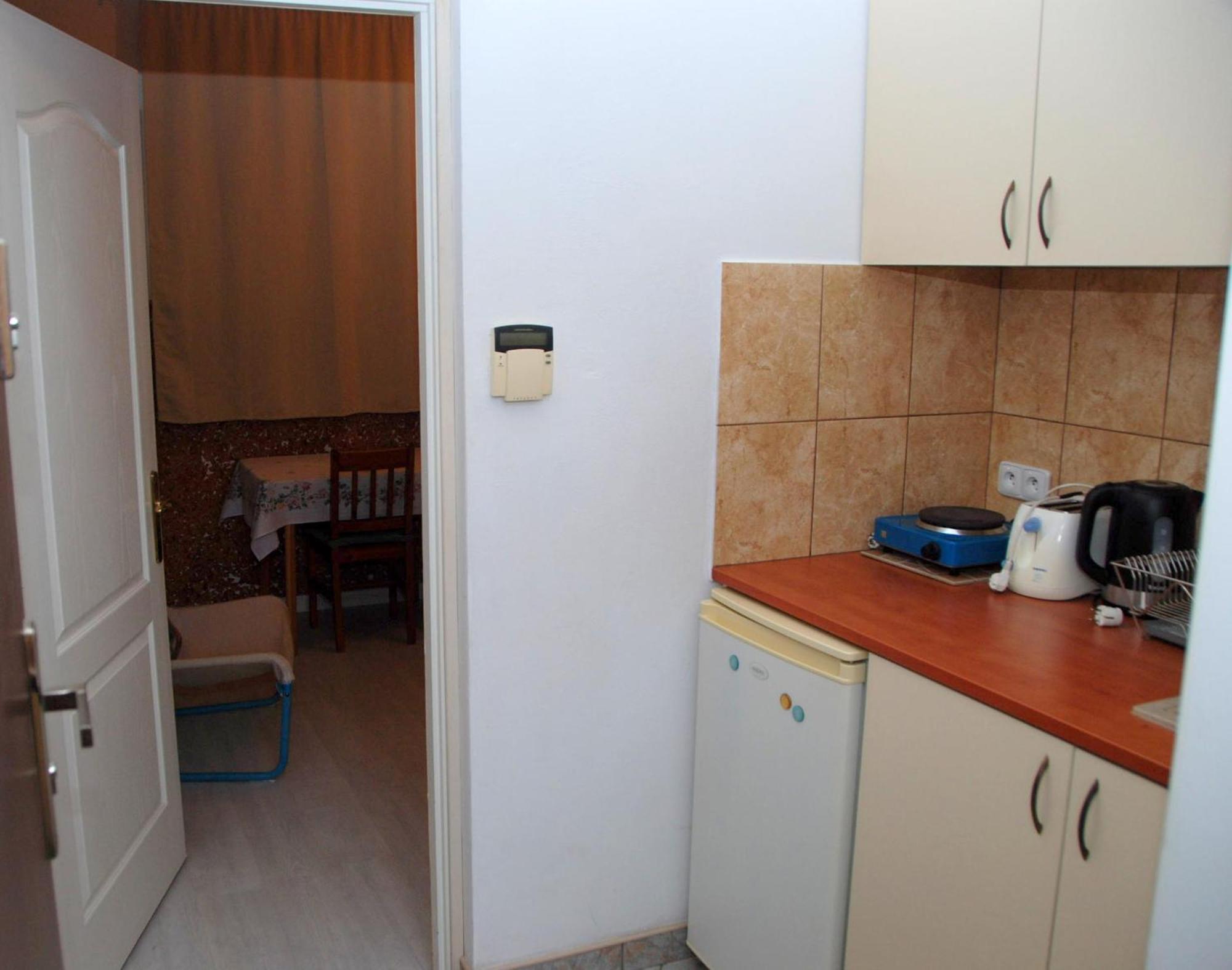 Quiet Separate In On Outskirts Near Forest Apartament *