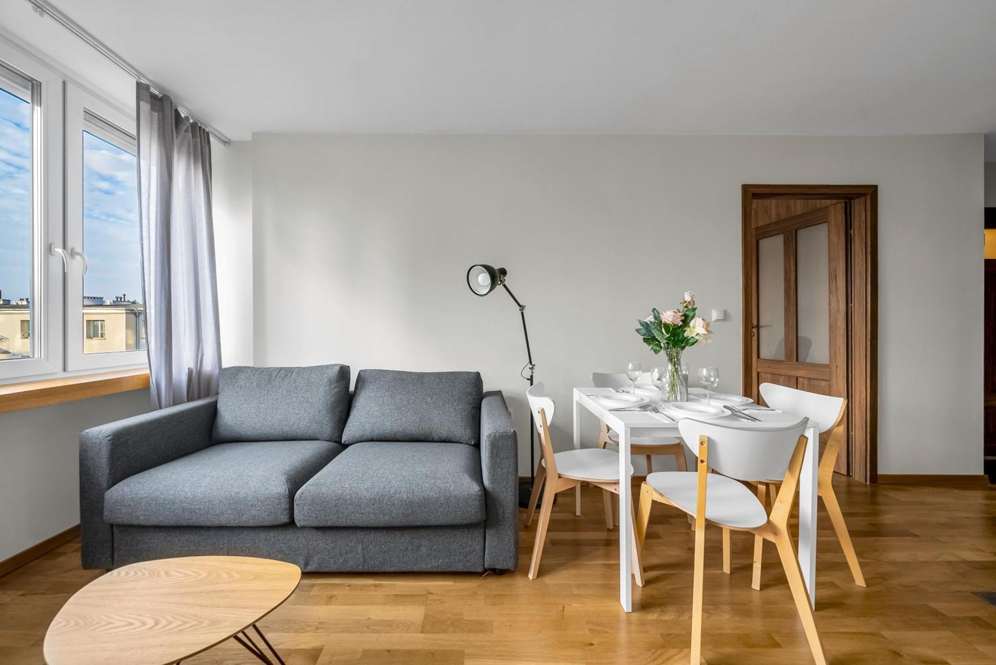 Apartament Kozmiana - Workspace, Bus&park Nearby - By Rentujemy
