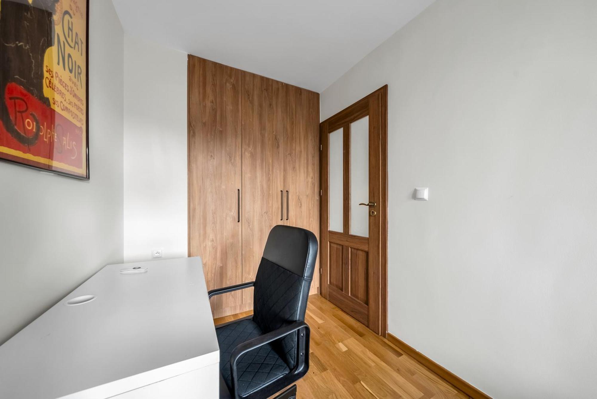 Apartament Kozmiana - Workspace, Bus&park Nearby - By Rentujemy Warszawa