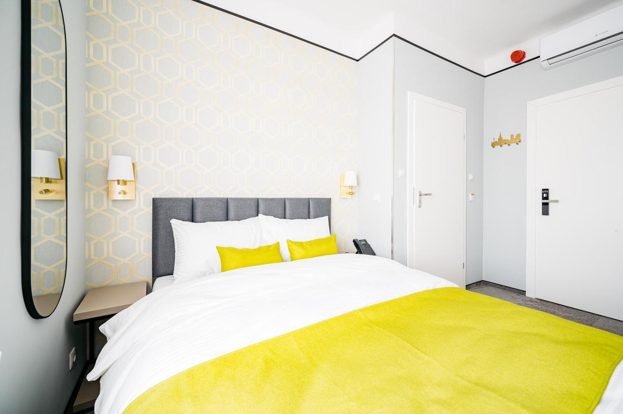 Hotel Jess & Old Town 3*