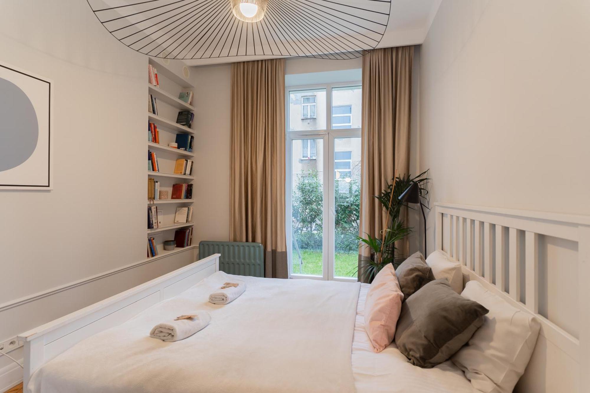 Concierge Gagarina Garden Apartment Warsaw