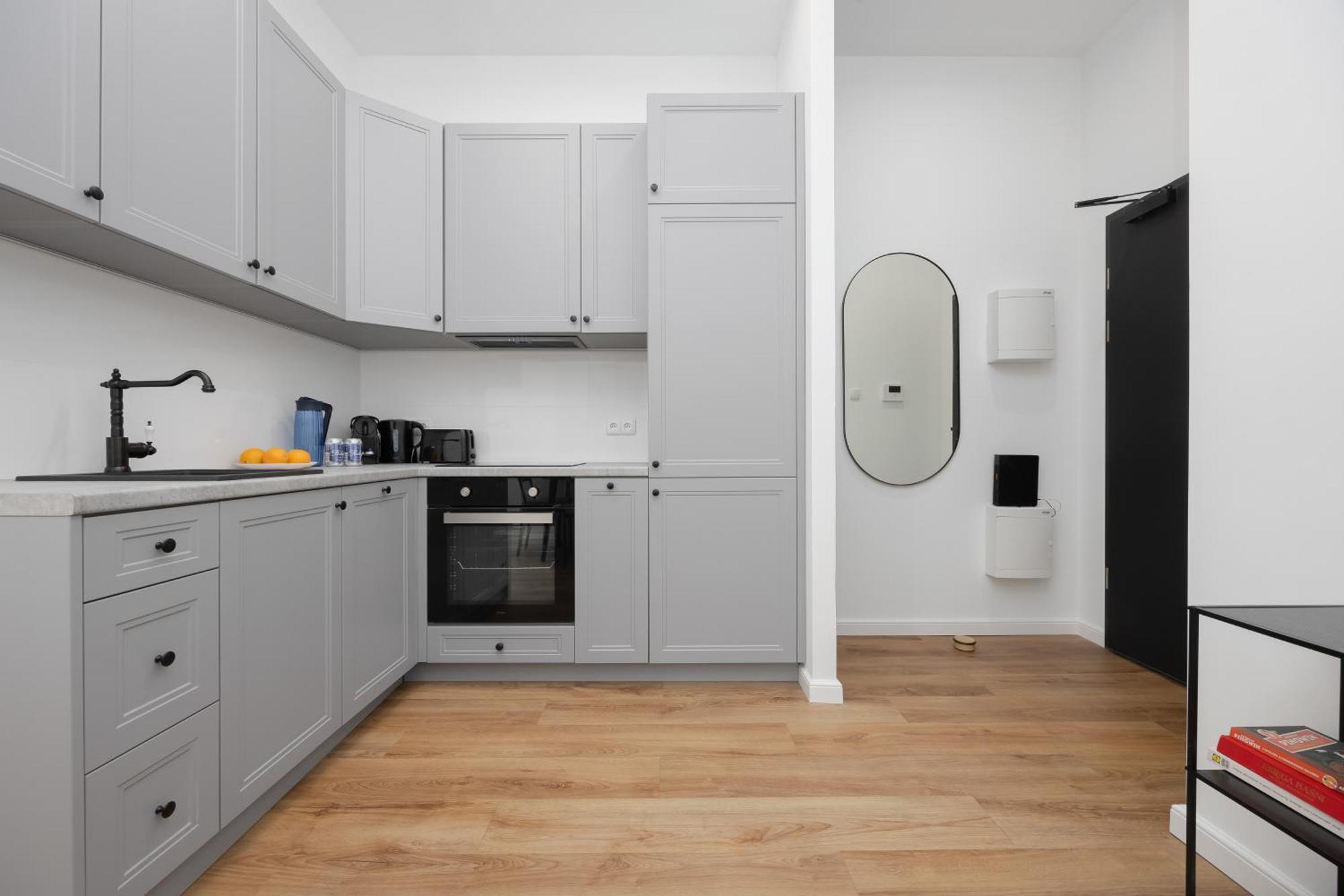 Air Conditioned With Furnished Garden In Center By Renters Prestige * Varsóvia