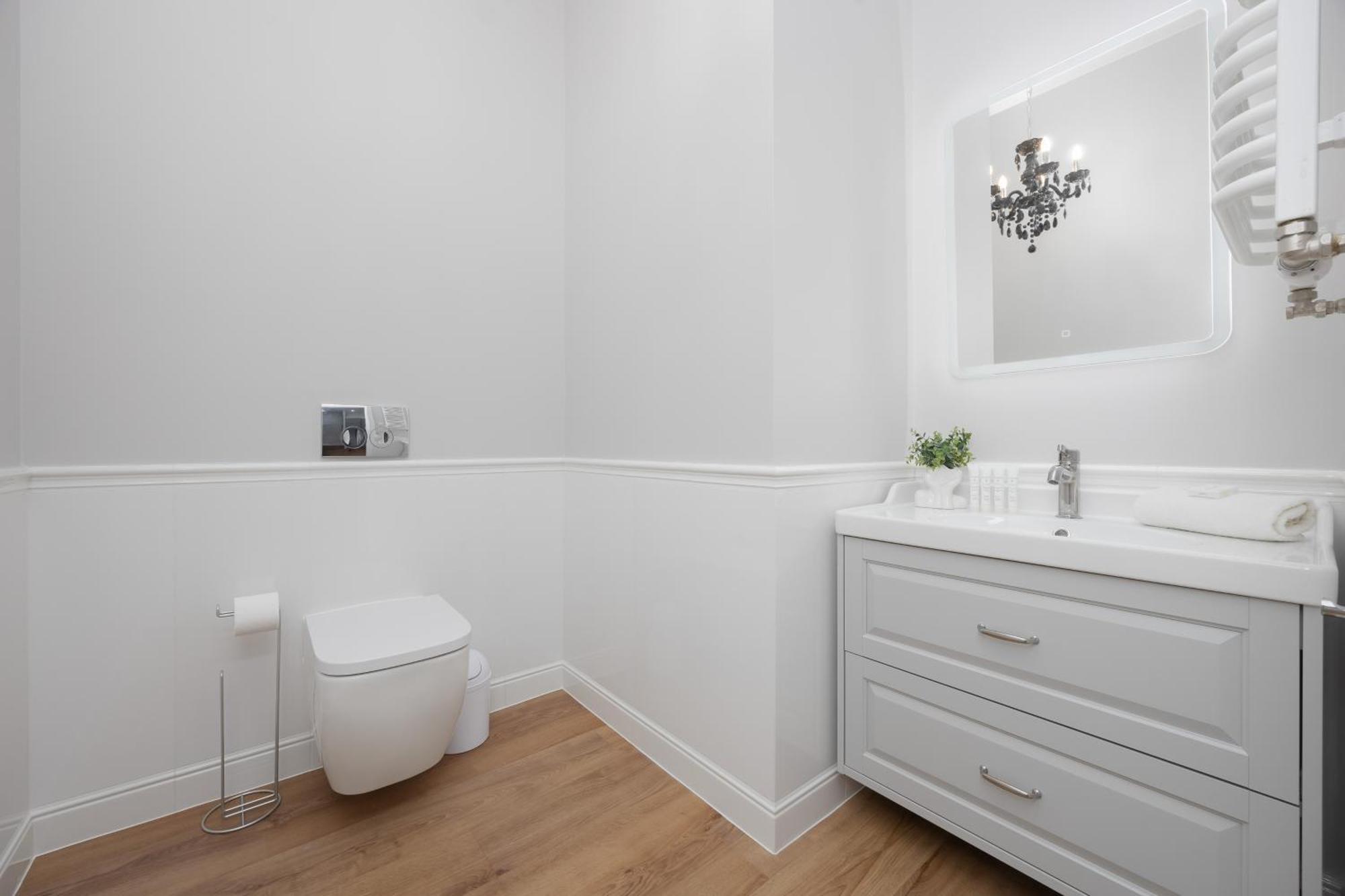 Apartamento Air Conditioned With Furnished Garden In Center By Renters Prestige
