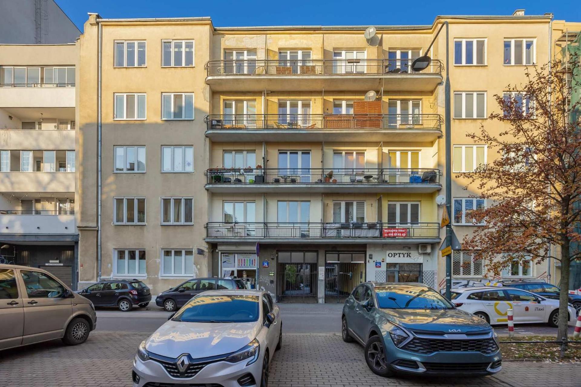 Modern Remote Work In The Centre By Renters