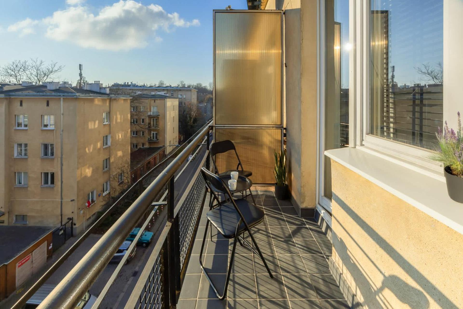Modern Remote Work In The Centre By Renters Apartment