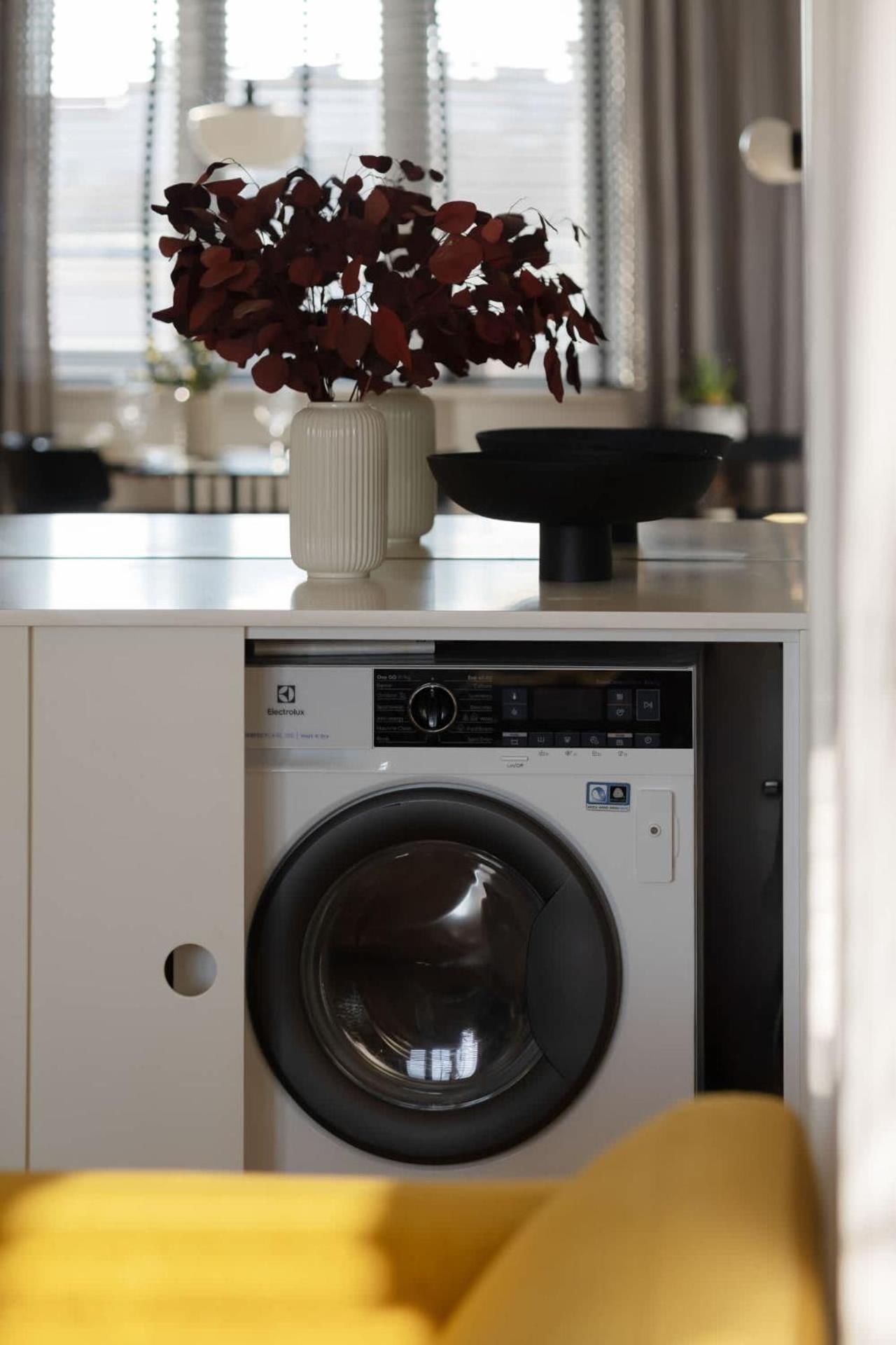 Apartment Modern Remote Work In The Centre By Renters Warsaw