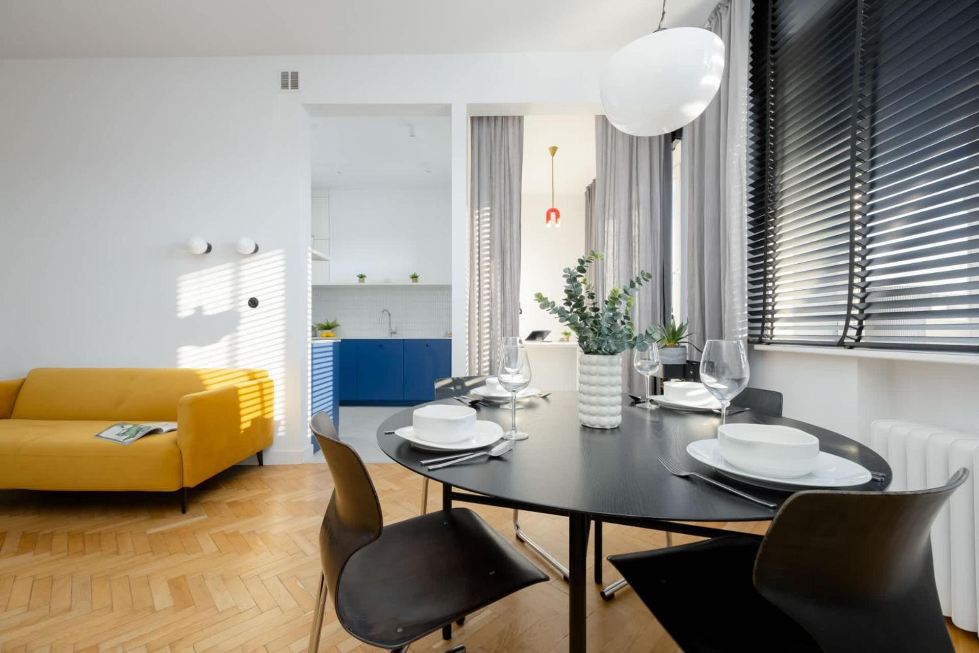 Modern Remote Work In The Centre By Renters * Warsaw