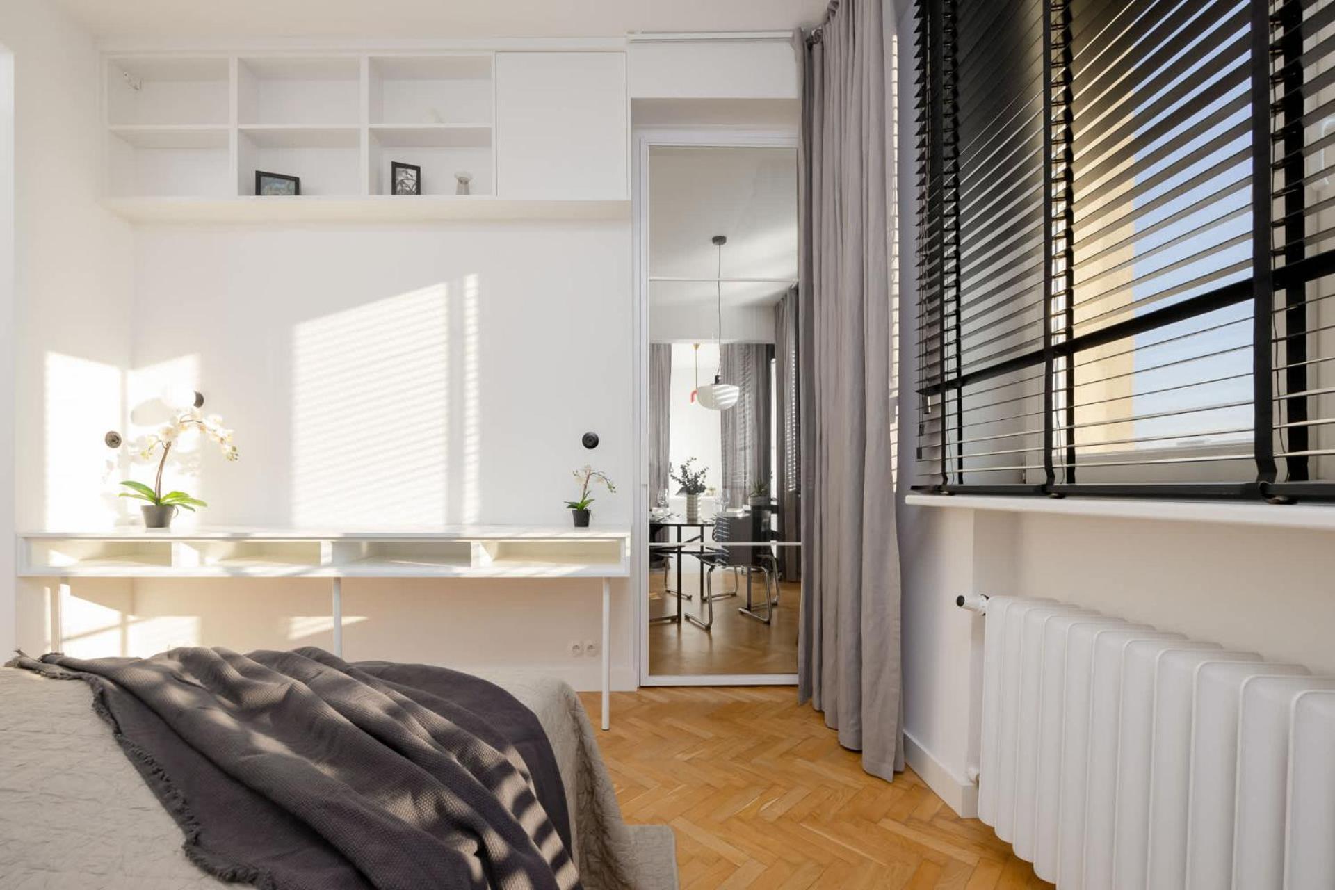 Modern Remote Work In The Centre By Renters Apartment *