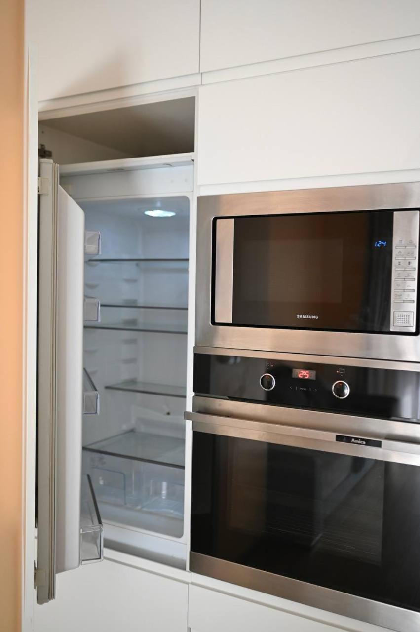 Przy Metro Kondratowicza Apartment *
