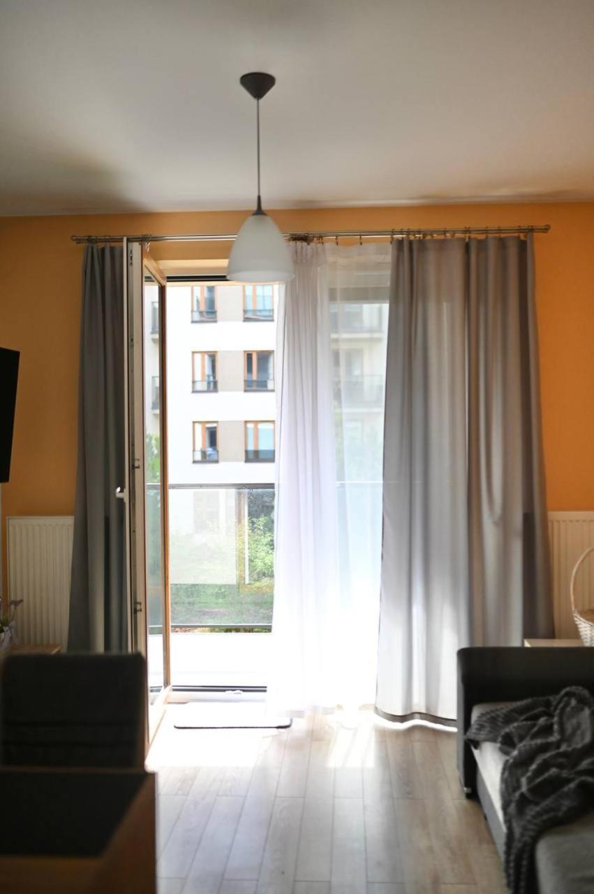 Apartamento Przy Metro Kondratowicza Varsóvia