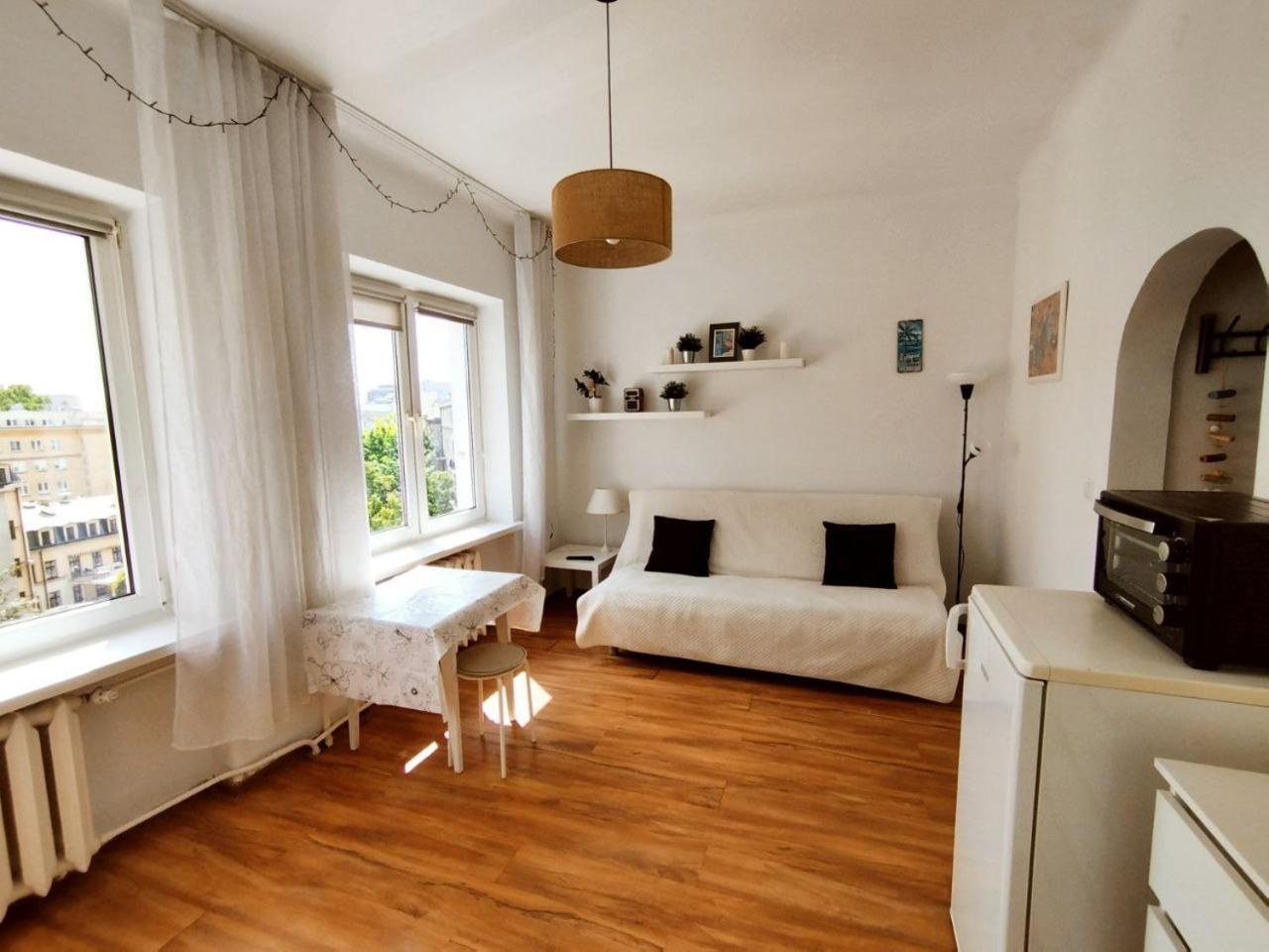 Apartment Cozy At Plac Konstytucji Warsaw