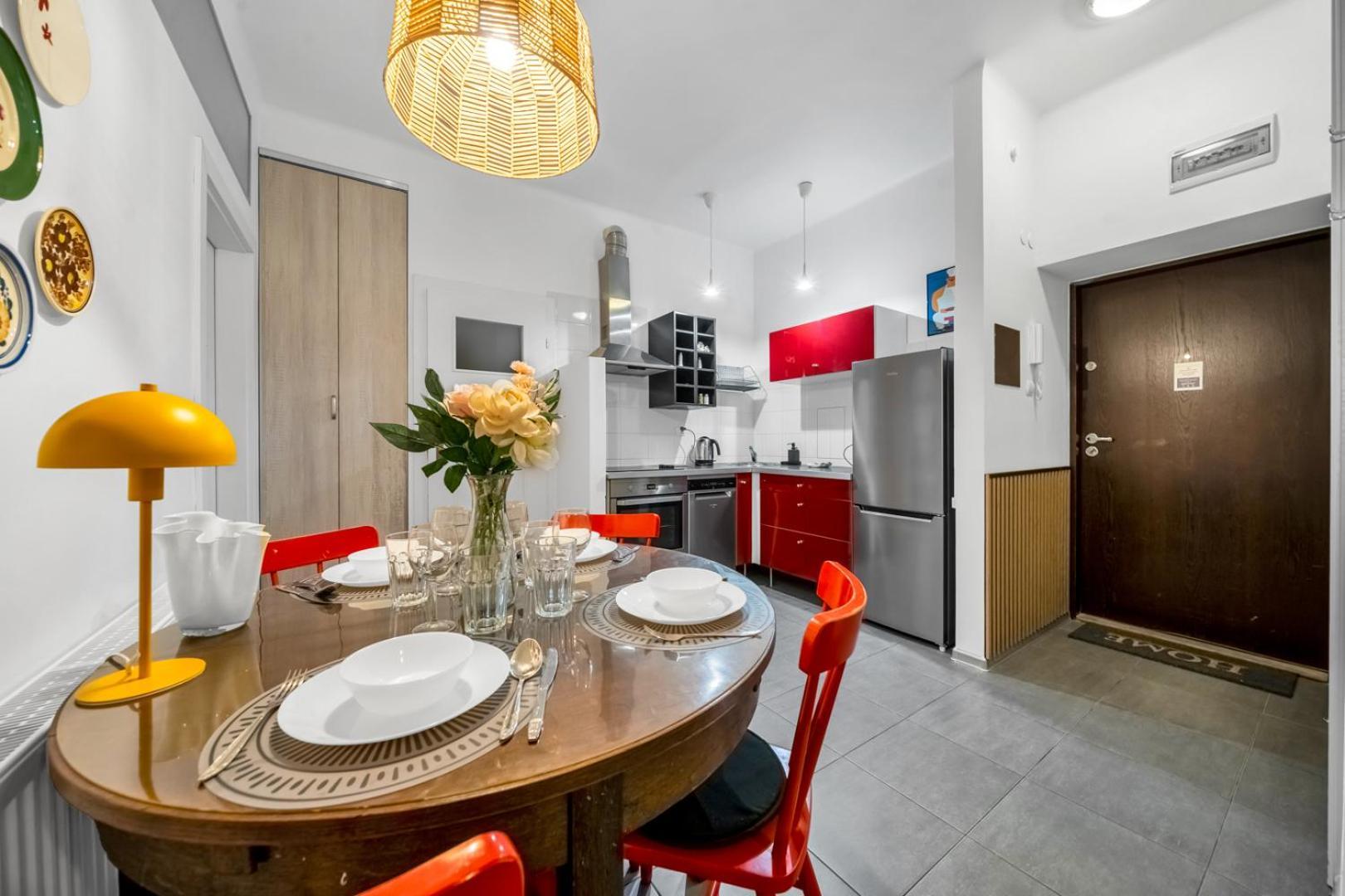 Apartment Centre Apartment- Location, Park&metro - By Rentujemy
