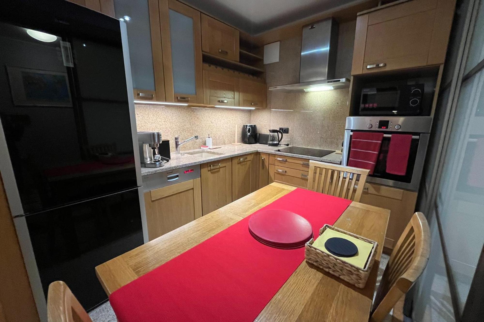 2 Bedrooms Central