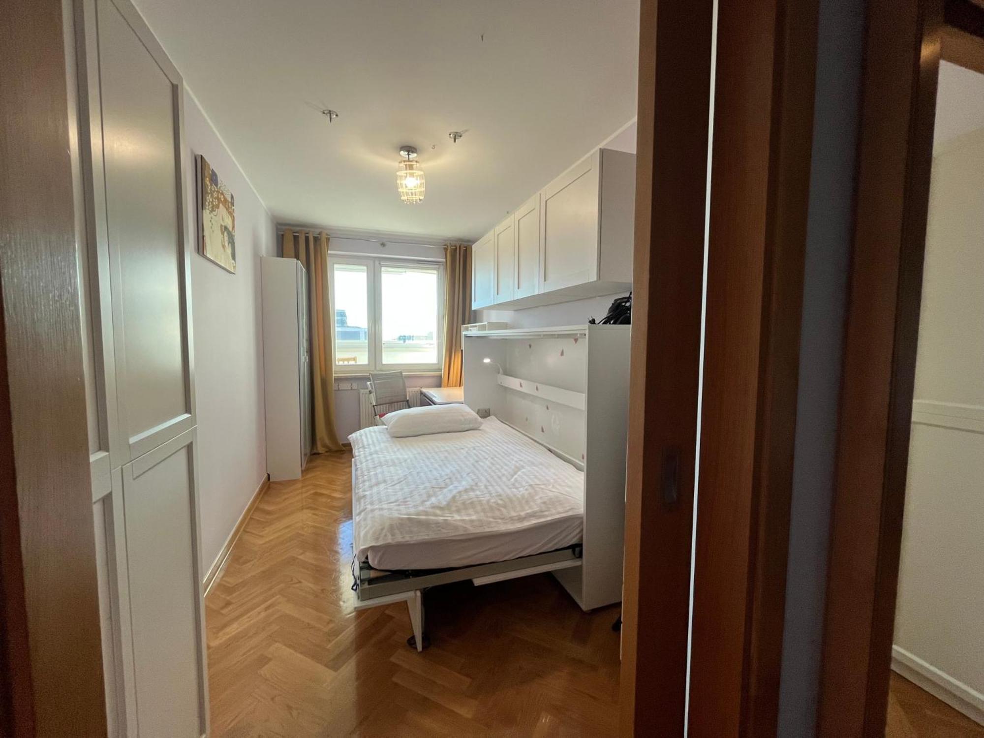 2 Bedrooms Central Apartment *