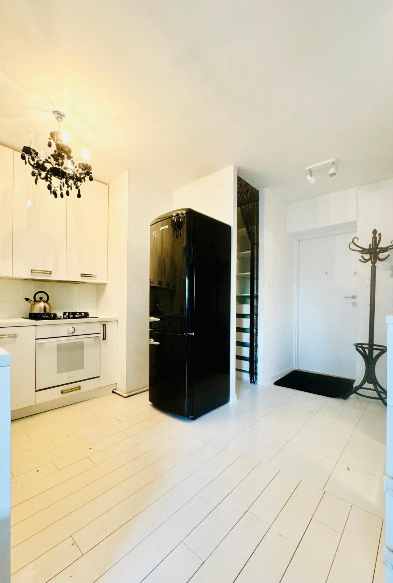 Washington Avenue Apartment
