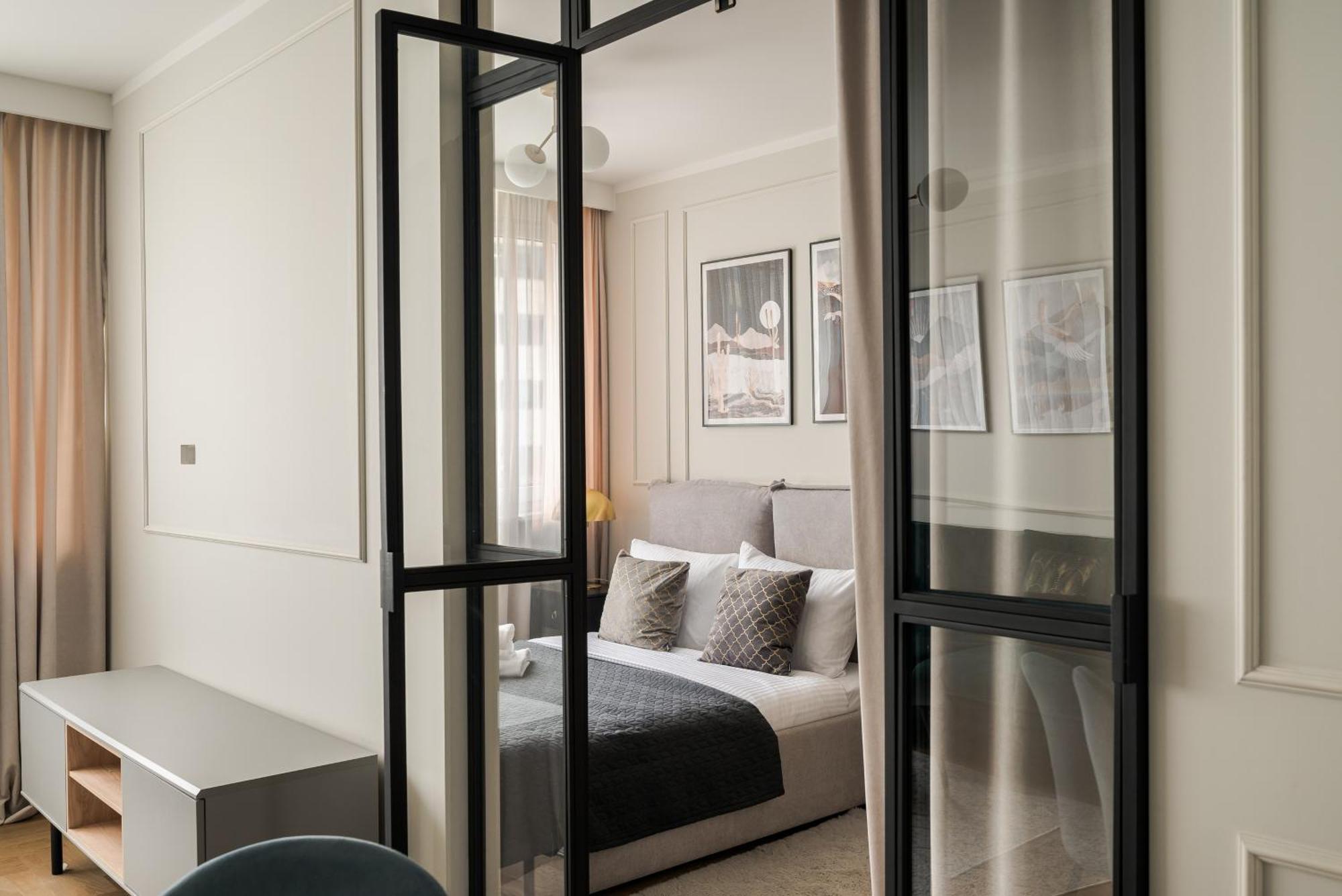 Metro Wierzbno Deluxe Apartment Warsaw